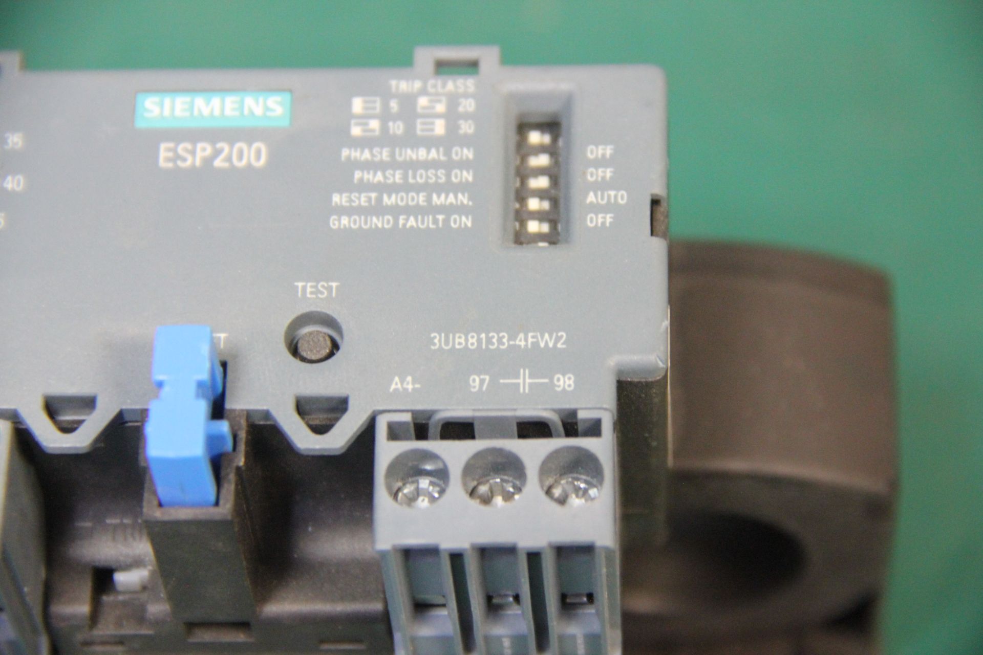 SIEMENS SOLID STATE OVERLOAD RELAY - Image 2 of 4