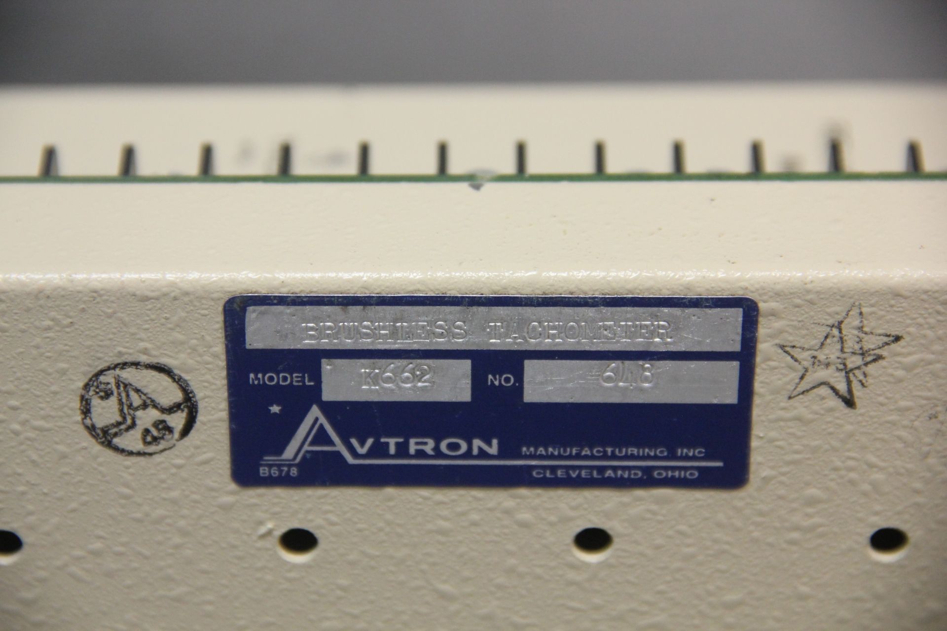 AVTRON BRUSHLESS TACHOMETER - Image 4 of 4