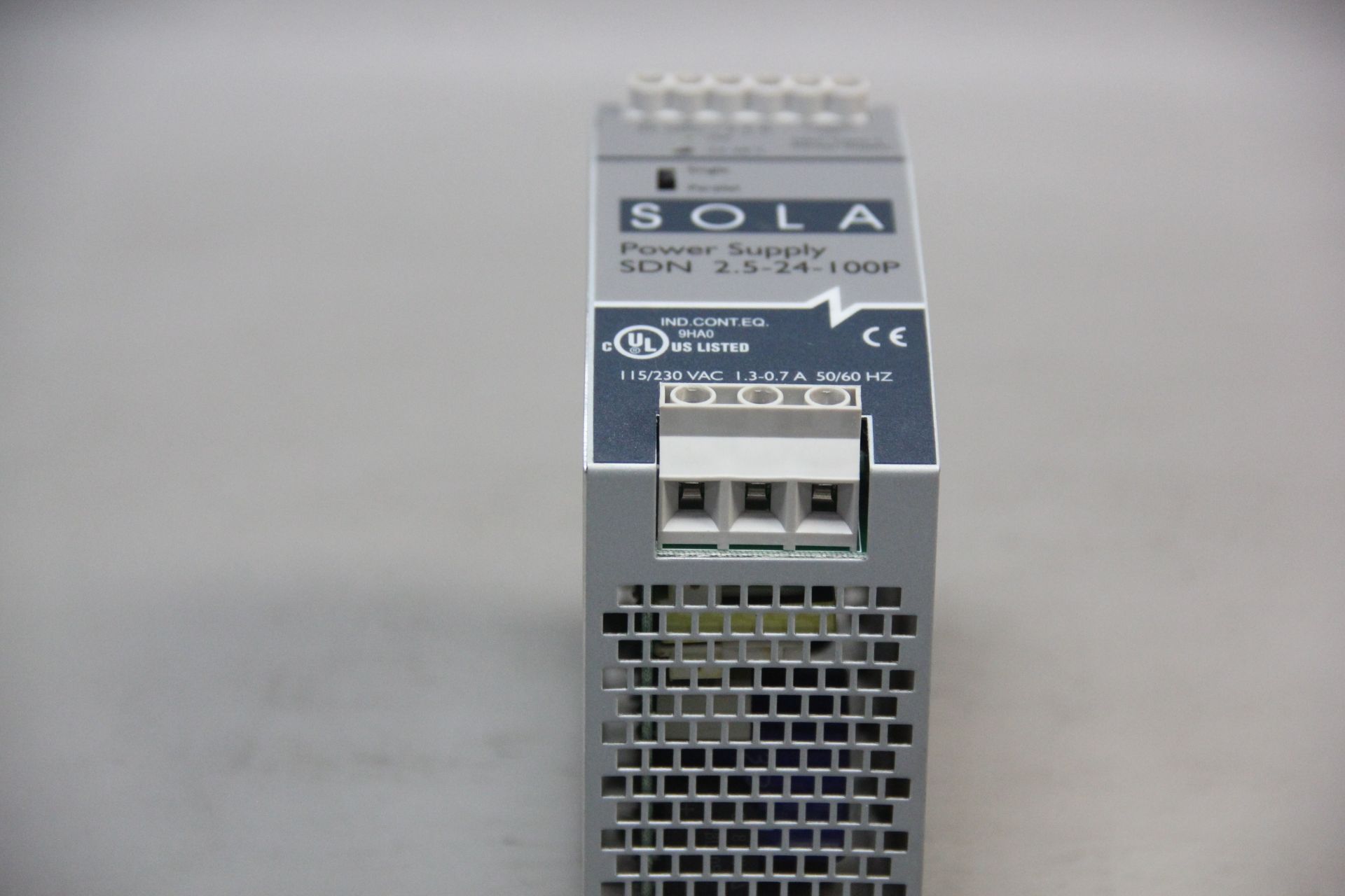 SOLA POWER SUPPLY - Image 3 of 4