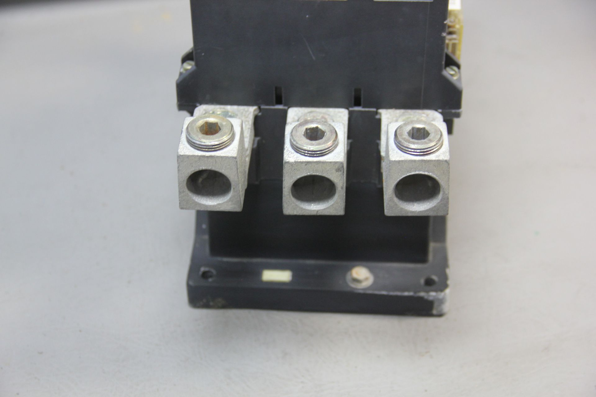 ALLEN BRADLEY 250A CONTACTOR - Image 2 of 7