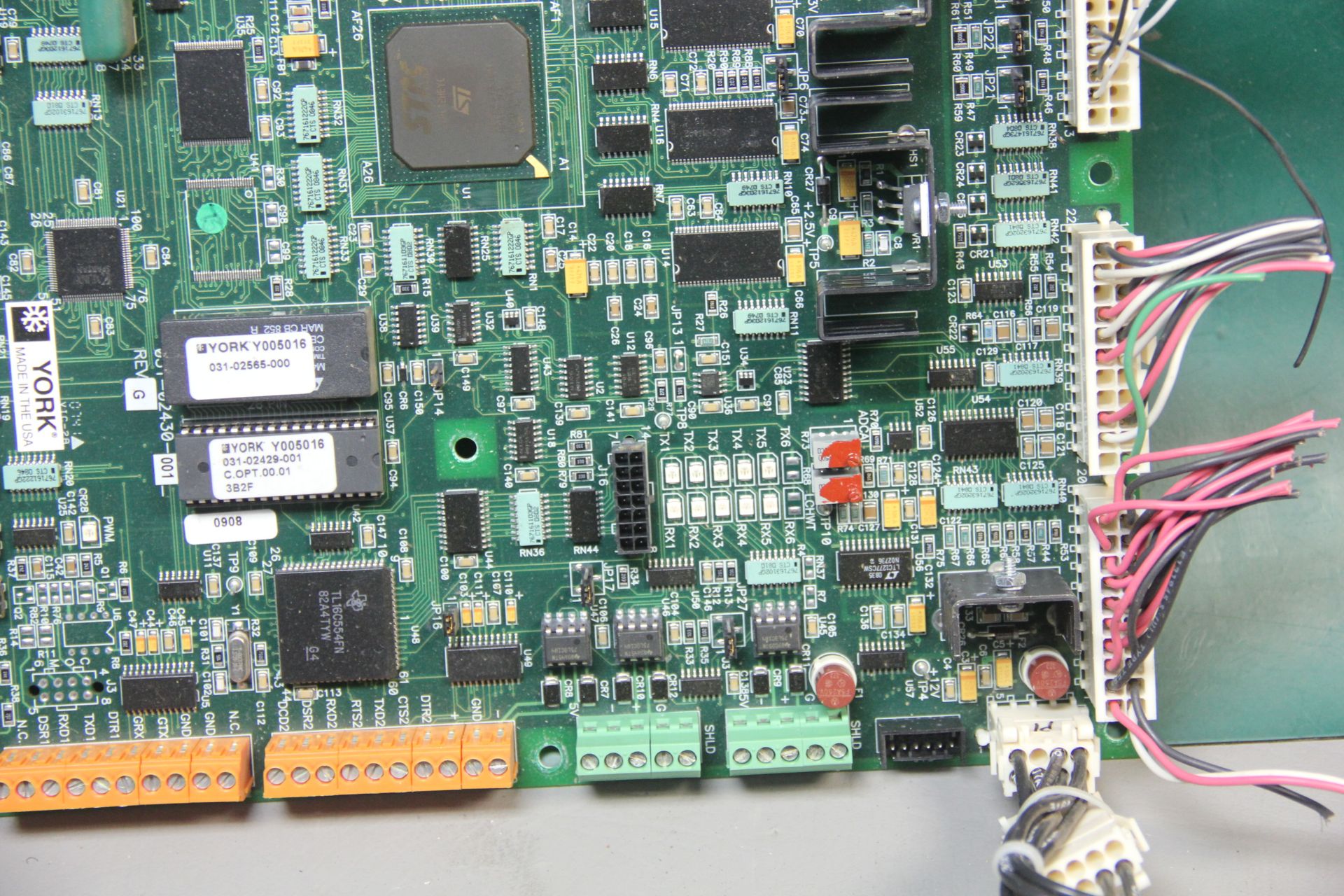 YORK CHILLER MICROBOARD CONTROLLER - Image 8 of 9