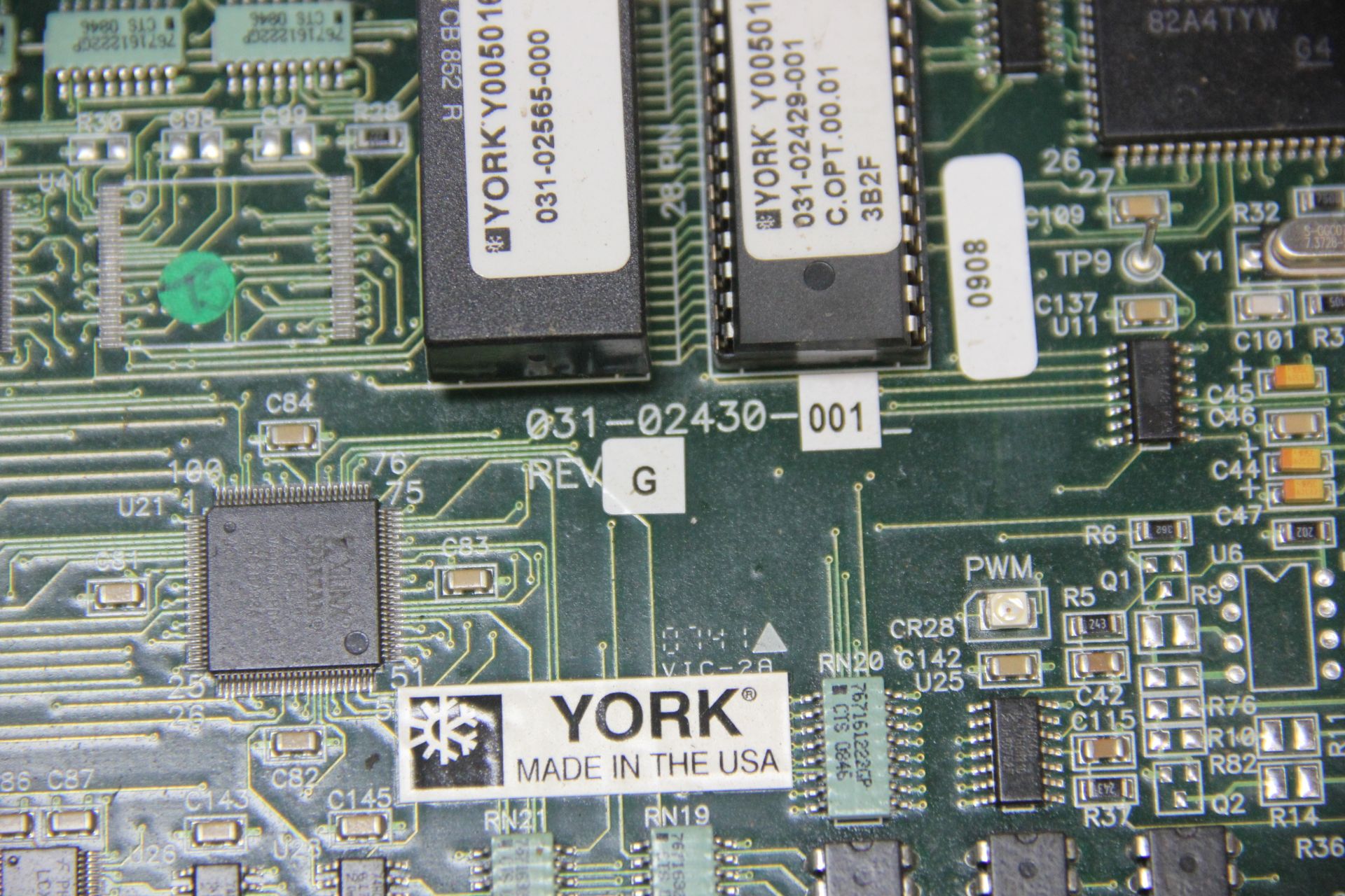 YORK CHILLER MICROBOARD CONTROLLER - Image 4 of 9