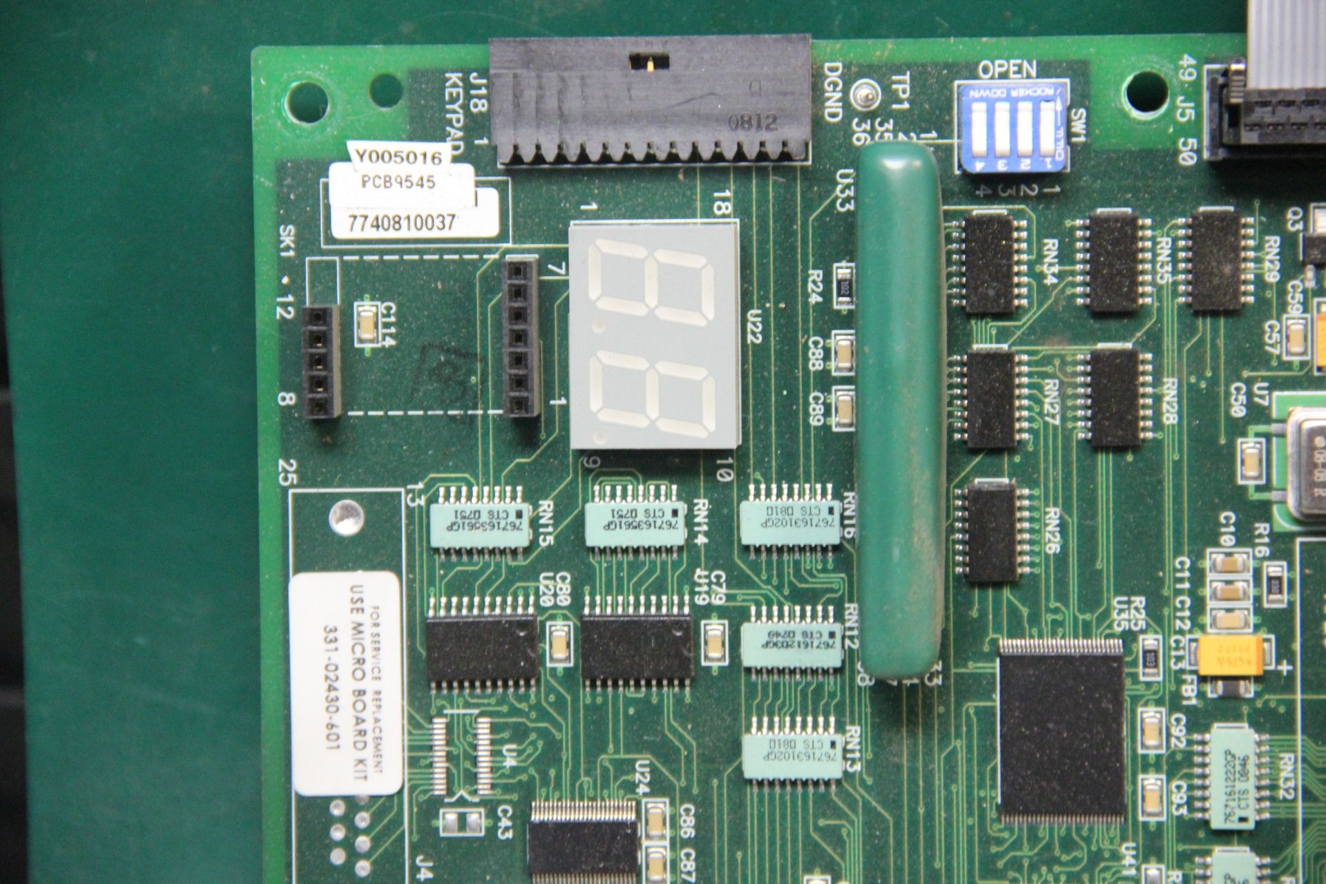 YORK CHILLER MICROBOARD CONTROLLER - Image 6 of 9