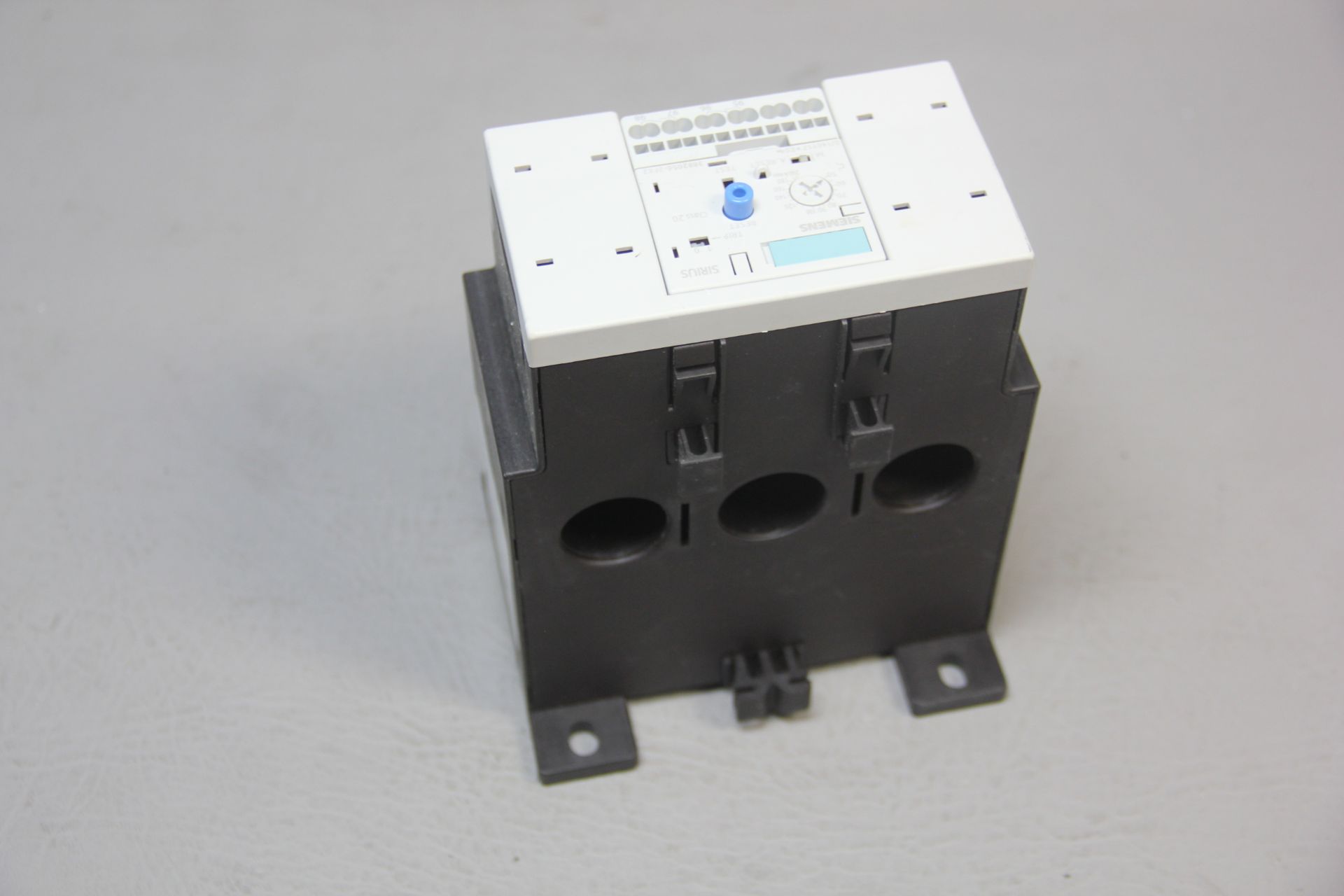 SIEMENS 200A OVERLOAD RELAY - Image 2 of 4