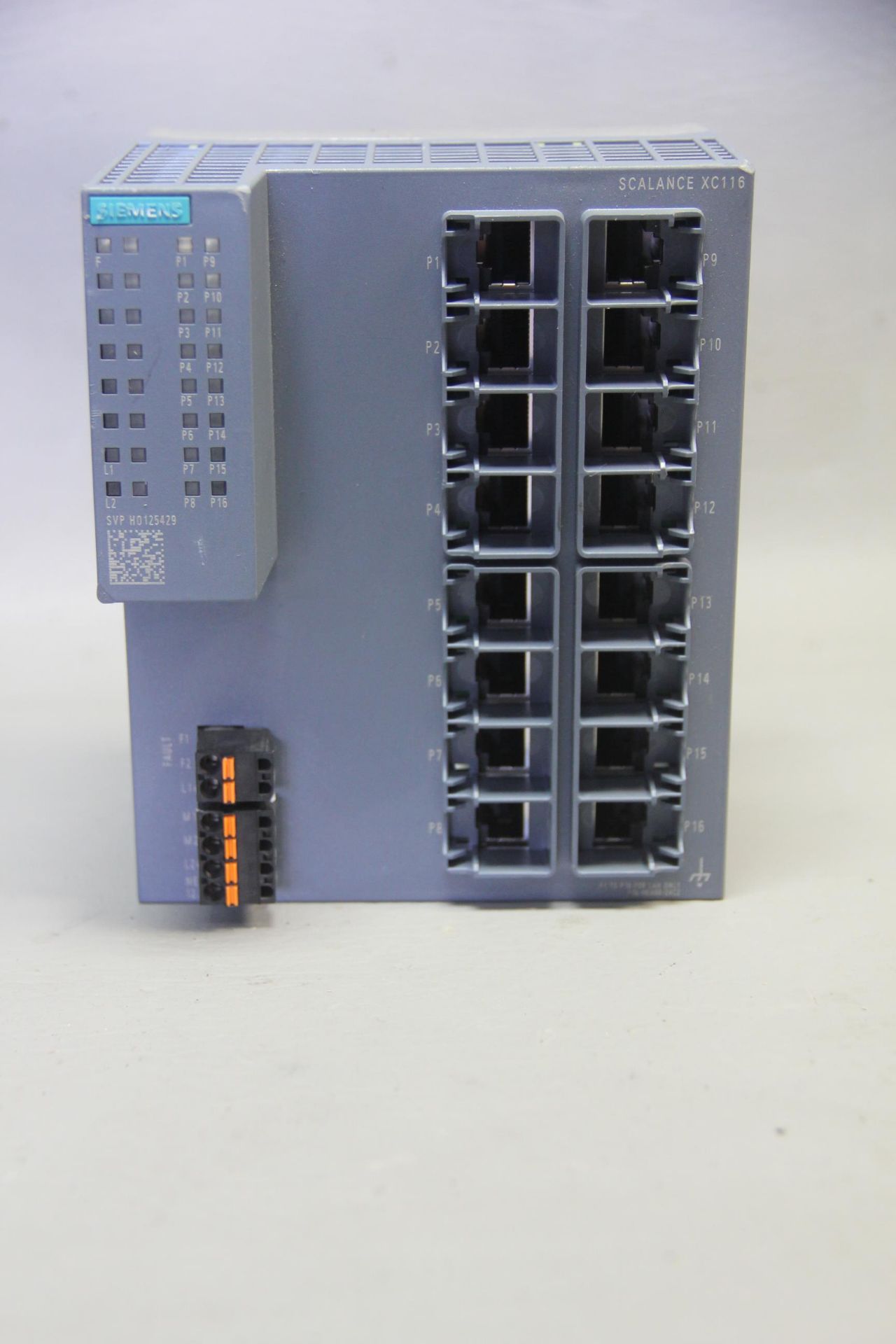 SIEMENS SCALANCE INDUSTRIAL ETHERNET SWITCH - Image 3 of 5