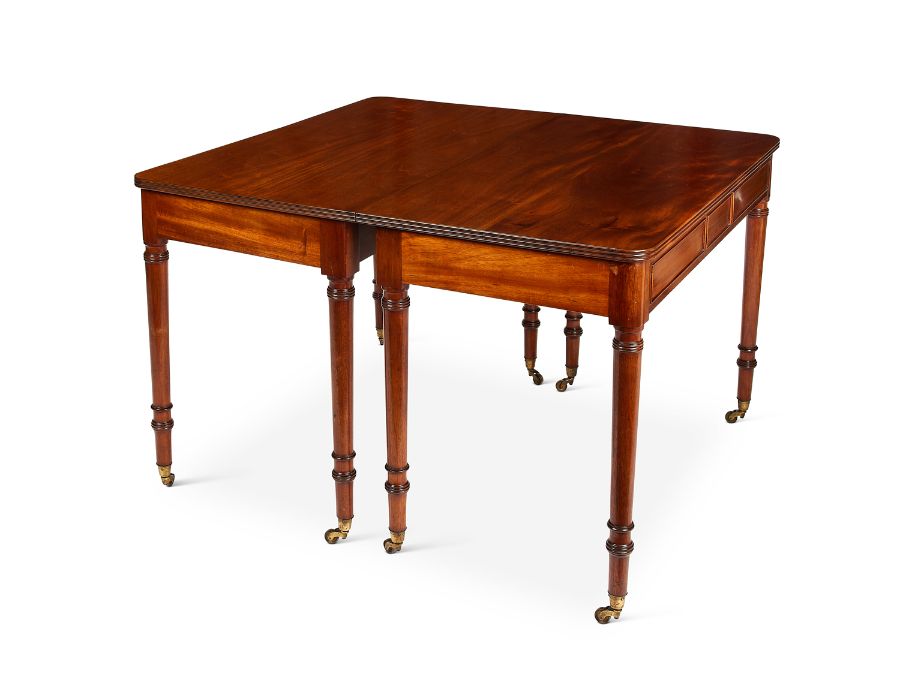 A late George III style mahogany dining table - Image 4 of 4