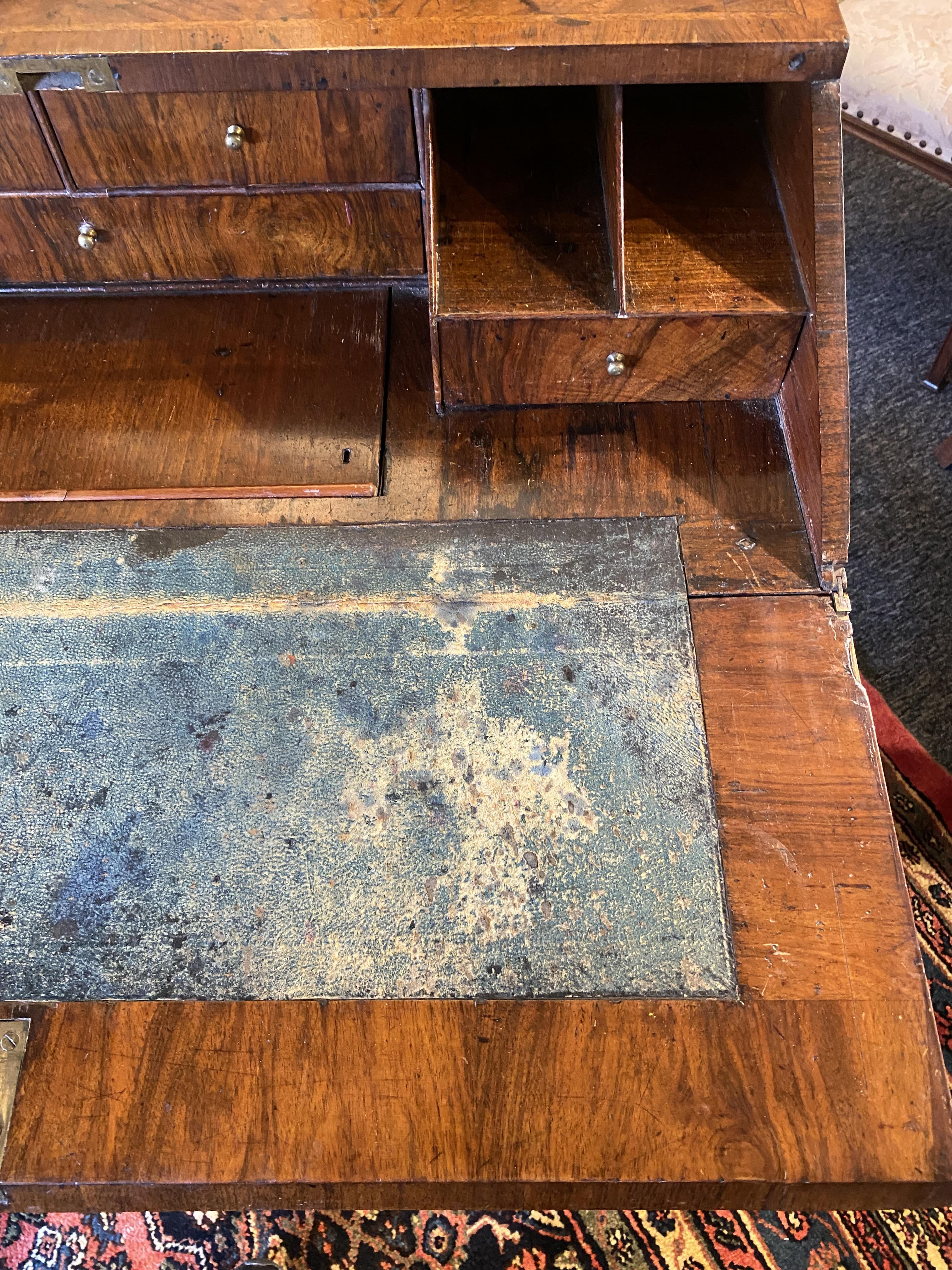 A walnut crossbanded and featherbanded bureau - Image 7 of 21