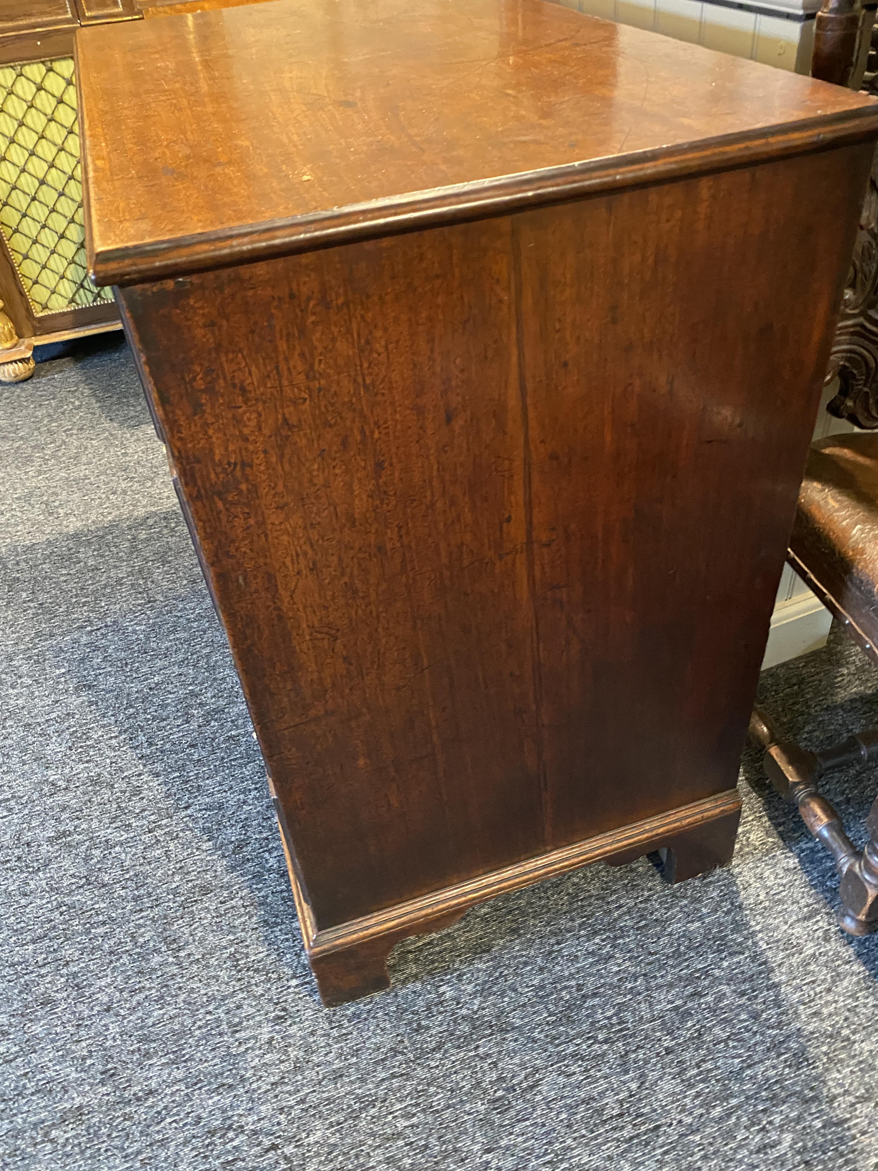 A George III walnut chest - Image 5 of 9