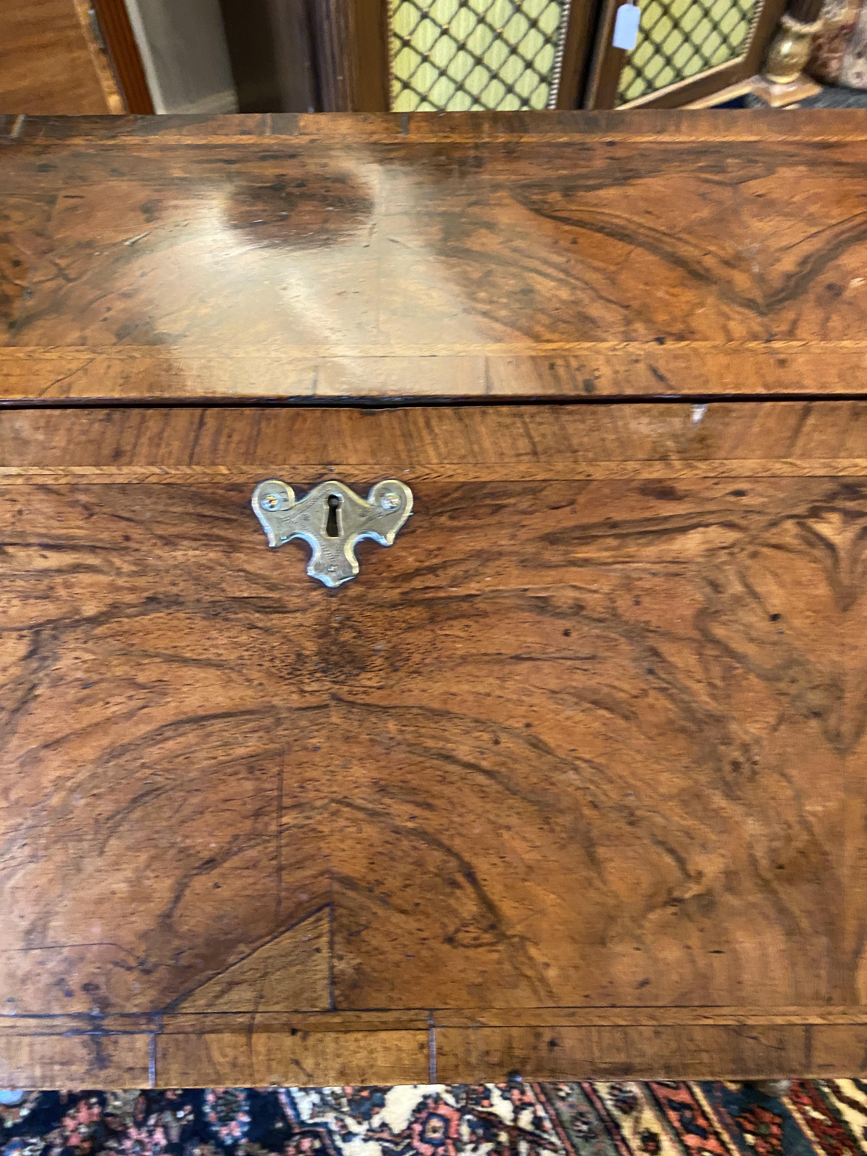 A walnut crossbanded and featherbanded bureau - Image 5 of 21