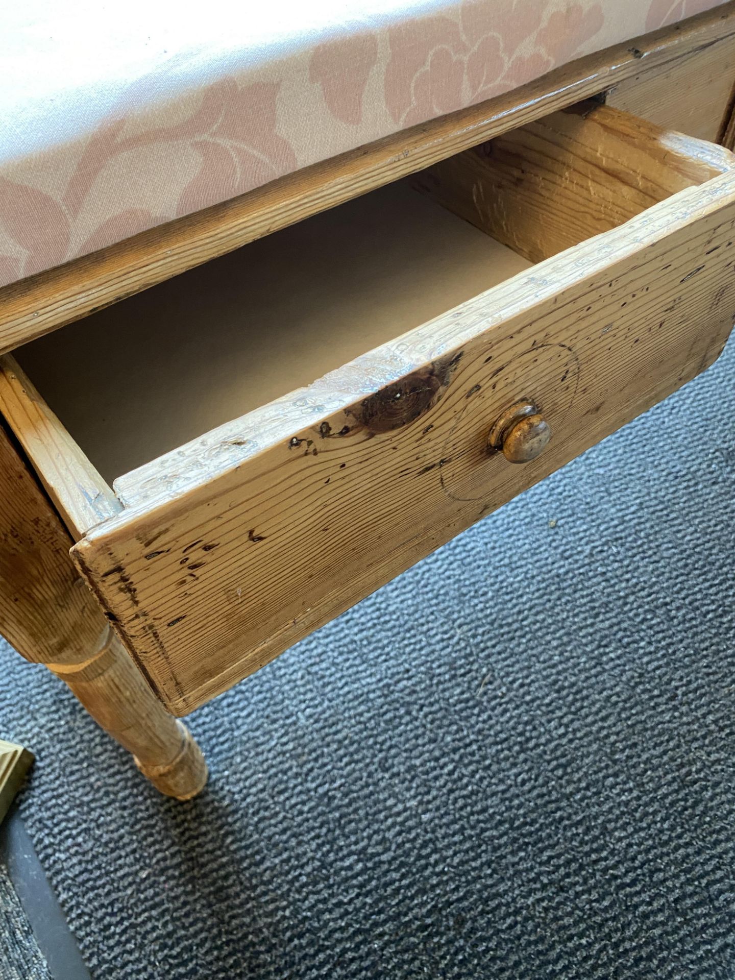 A 19th century Swedish farmhouse pine bench - Image 12 of 13