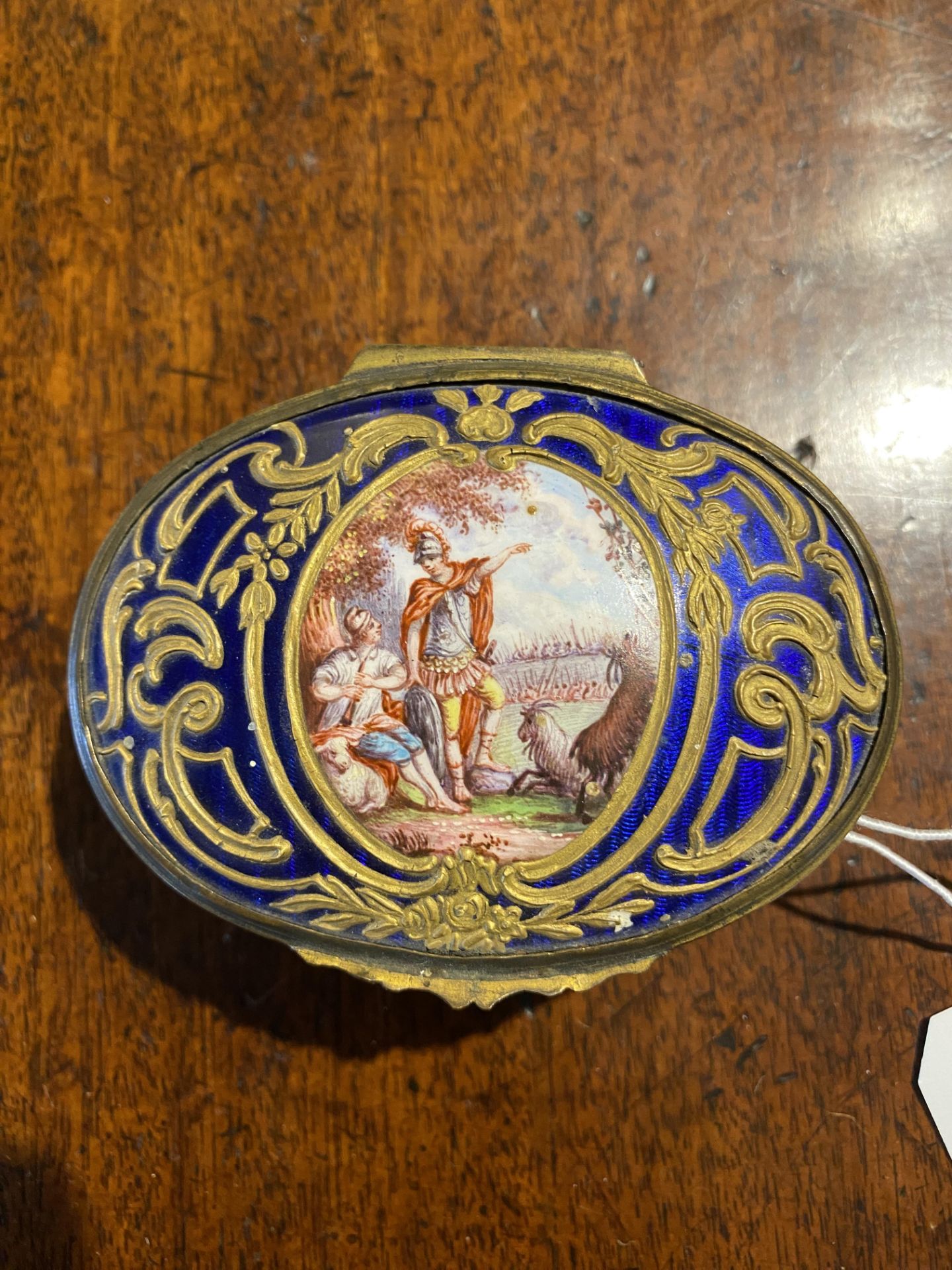 An 18th century oval Birmingham or South Staffordshire enamel box - Image 3 of 8