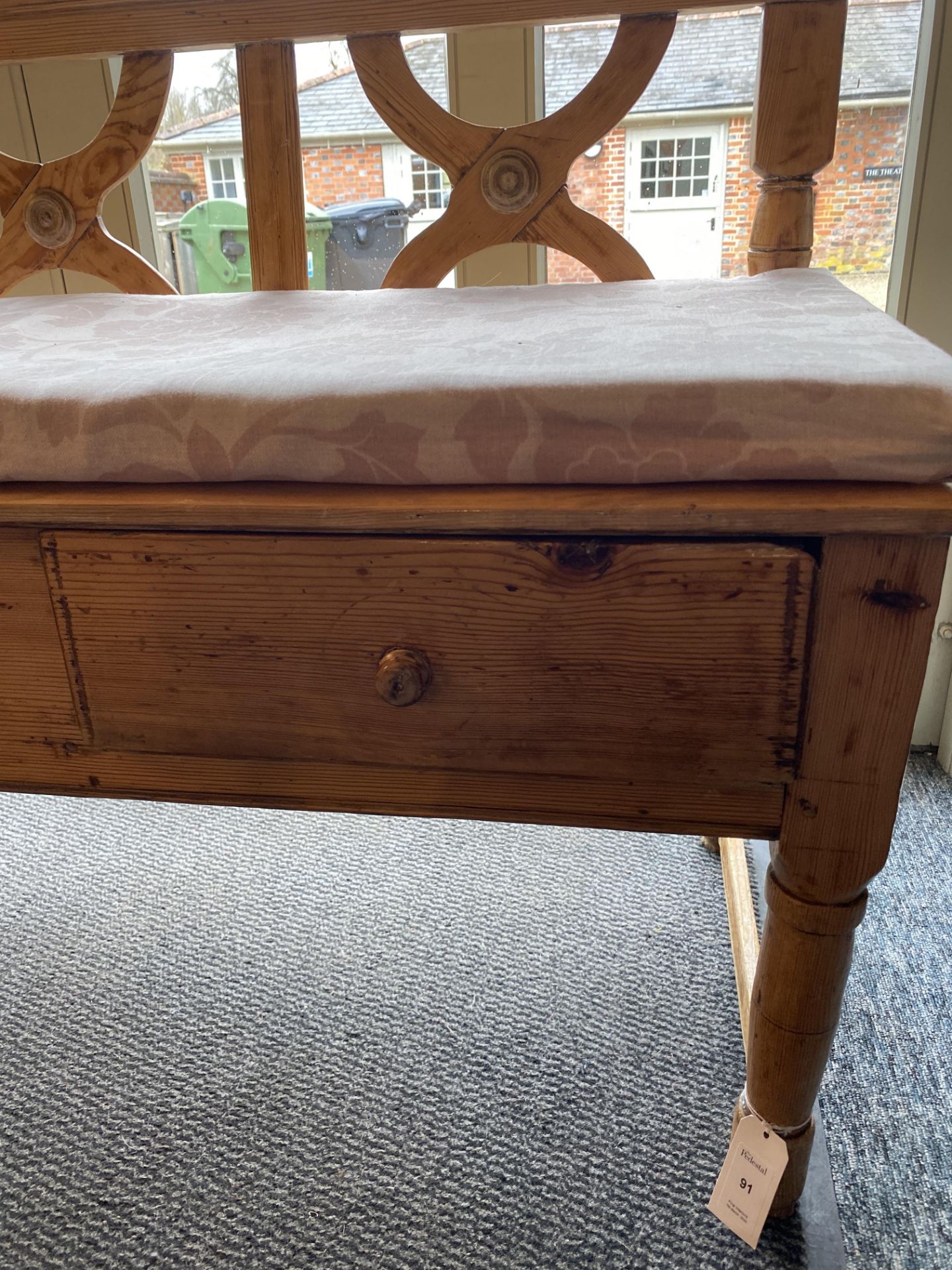 A 19th century Swedish farmhouse pine bench - Image 6 of 13