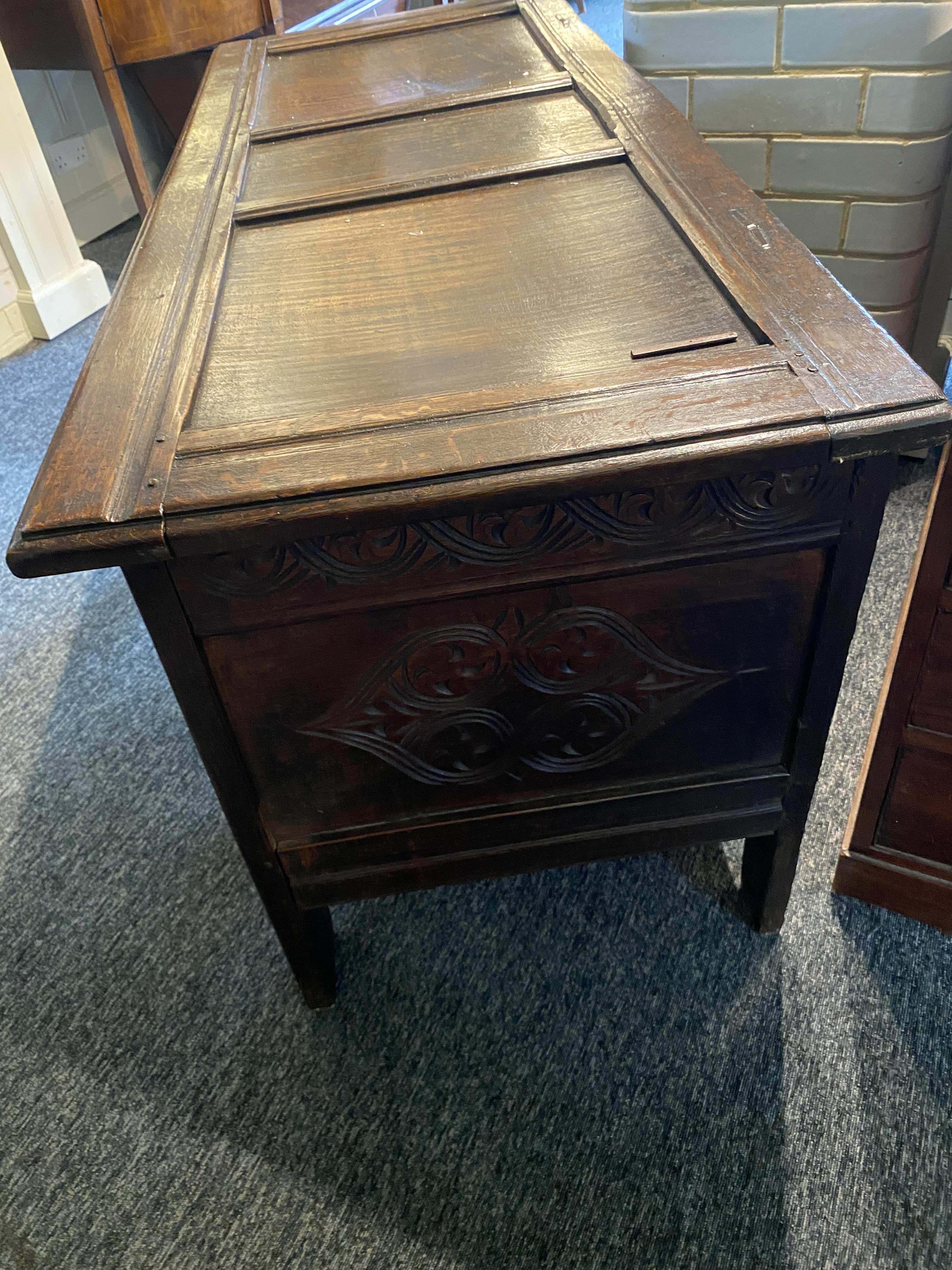 A 17th century carved oak coffer - Image 6 of 10