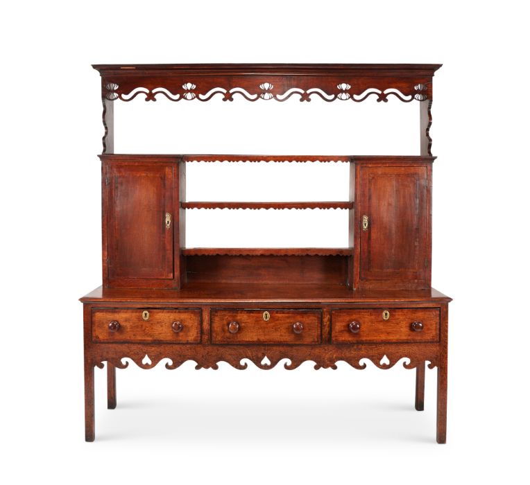 An 18th century oak and mahogany crossbanded dresser - Image 2 of 17