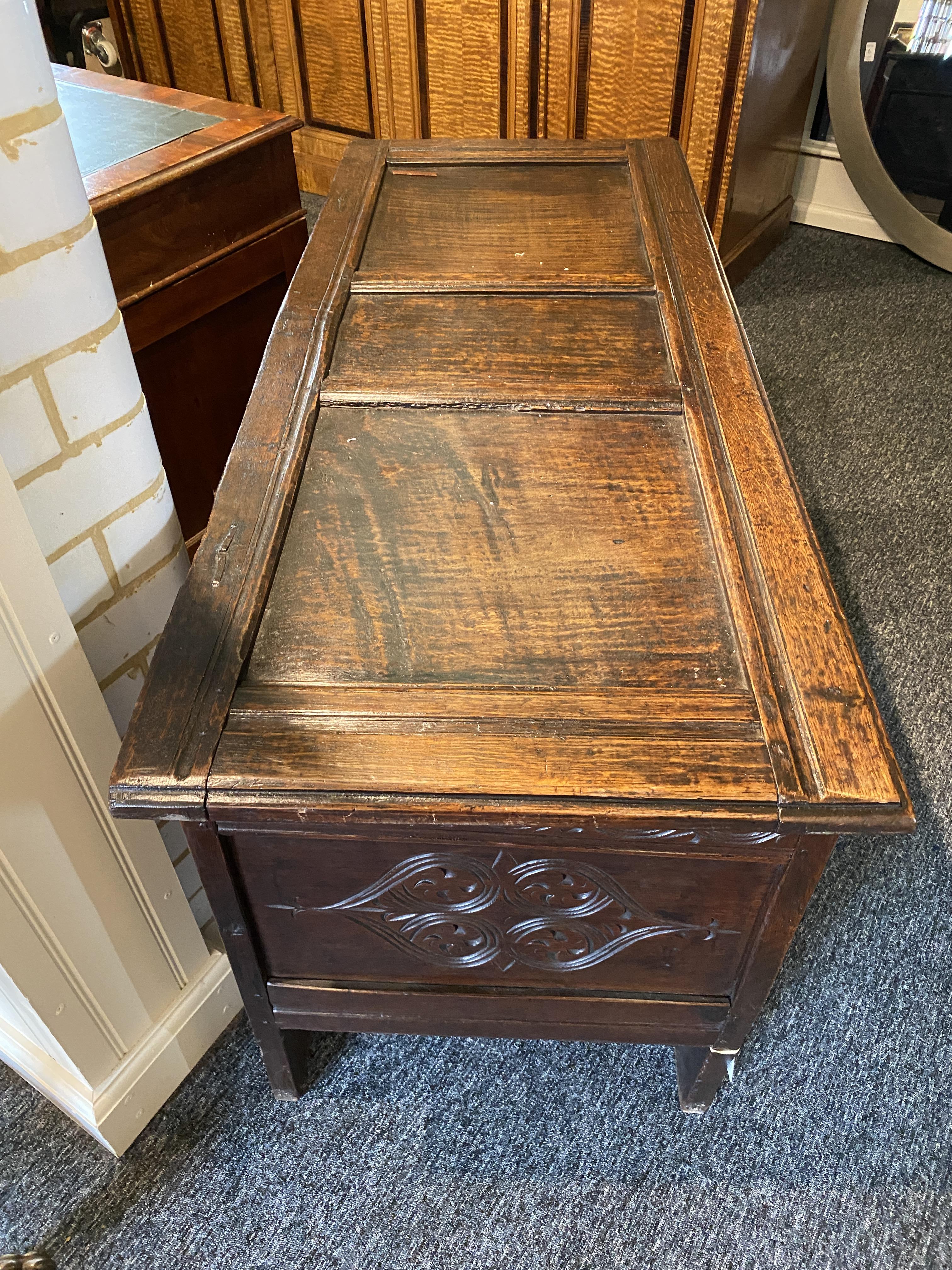 A 17th century carved oak coffer - Image 2 of 10