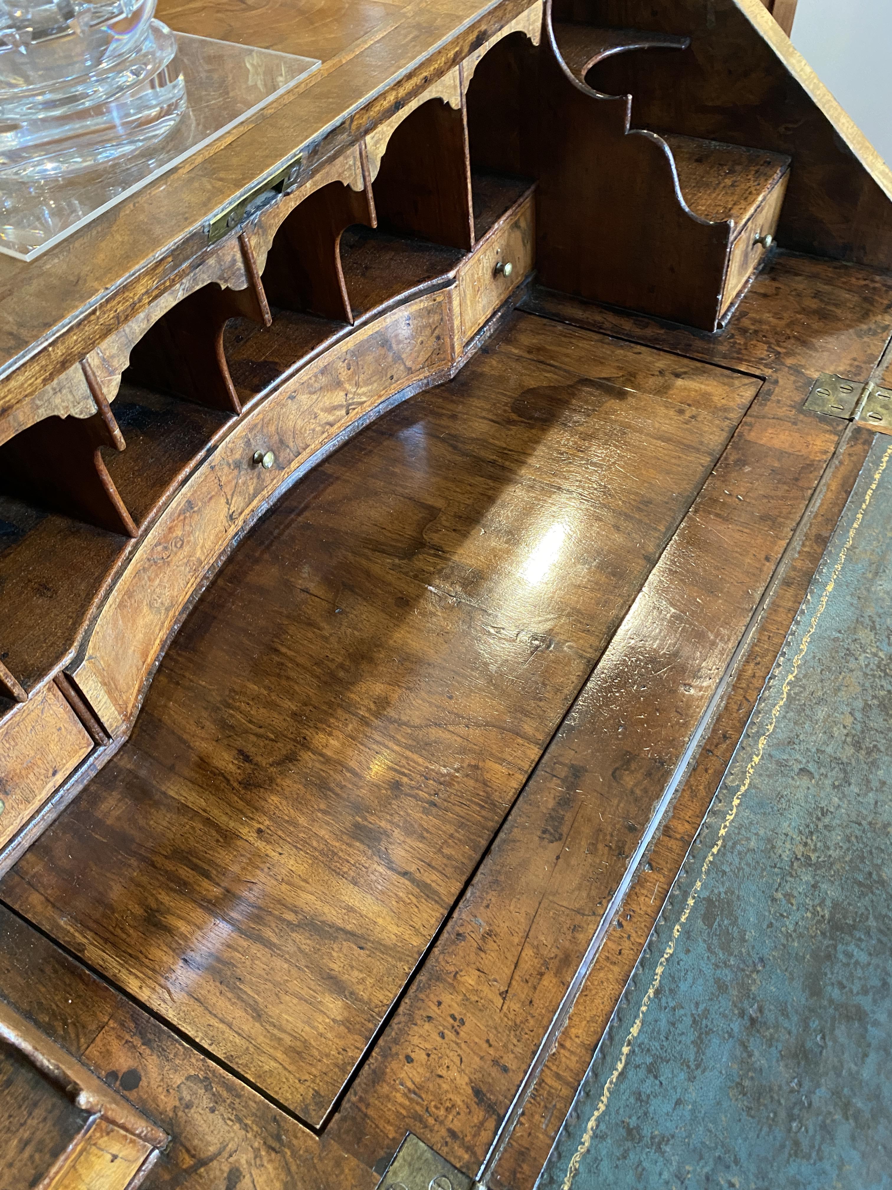 A George II walnut and featherbanded bureau - Image 31 of 33