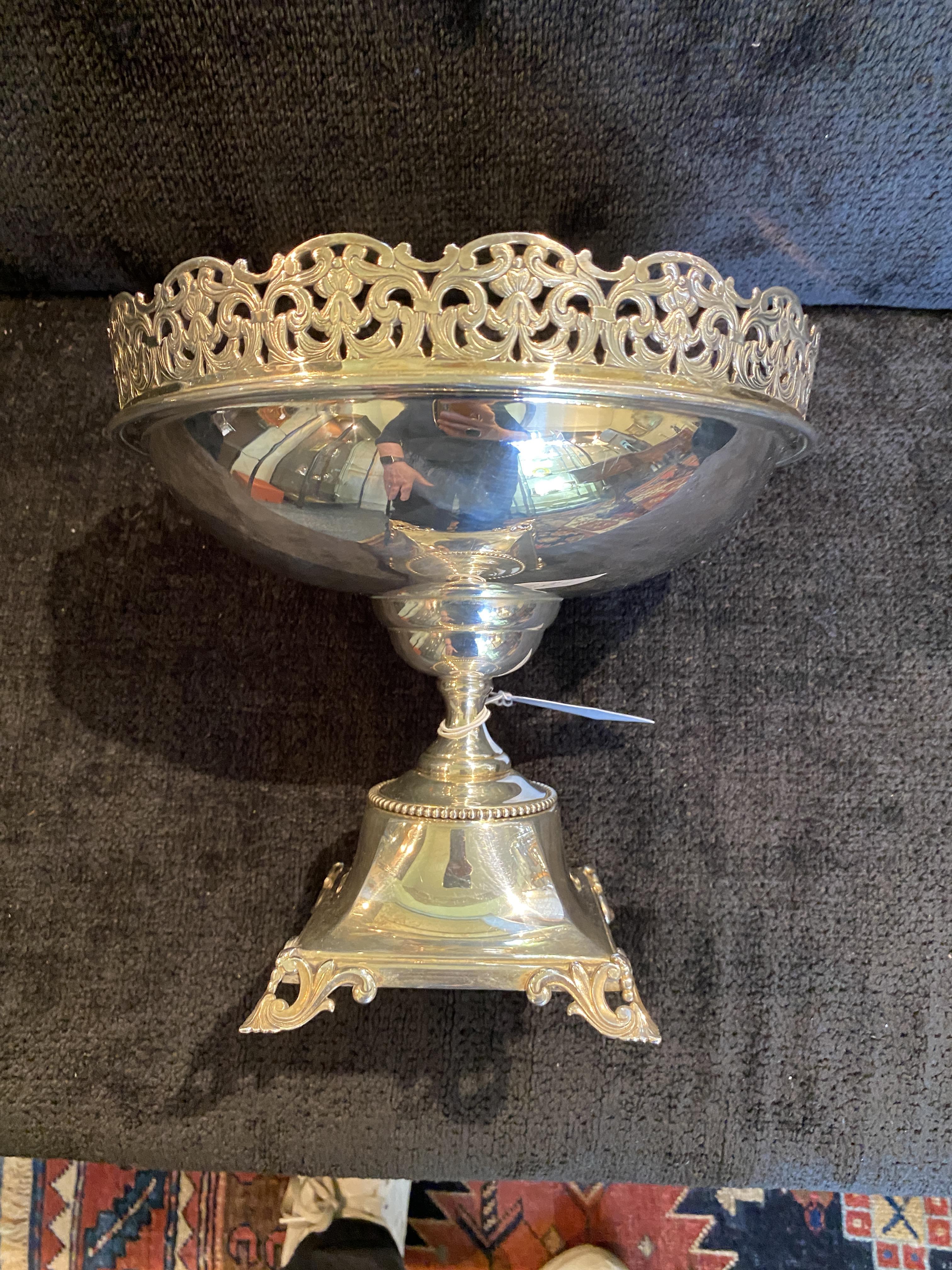 An Edward VII octagonal silver vase of flared form and a silver plated tazza - Image 10 of 14