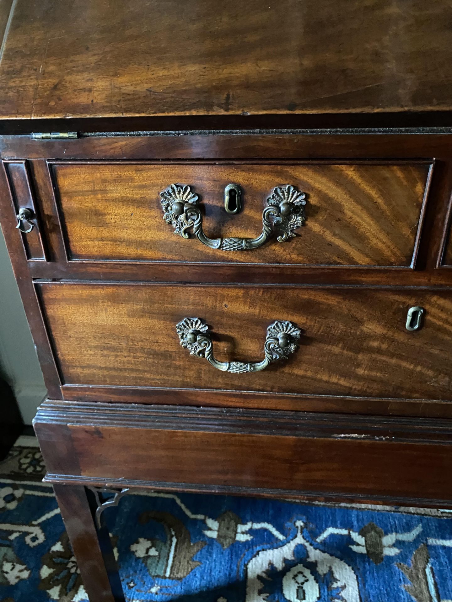 An early George III mahogany bureau on stand - Image 12 of 13