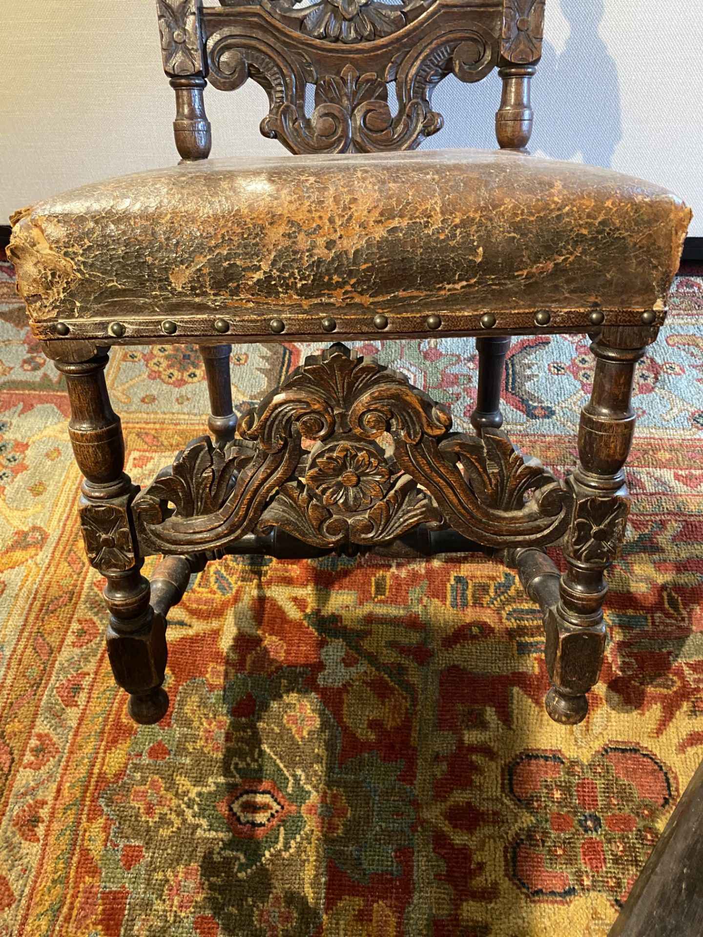 A pair of 19th century carved oak high back chairs in the Marot style - Image 15 of 16