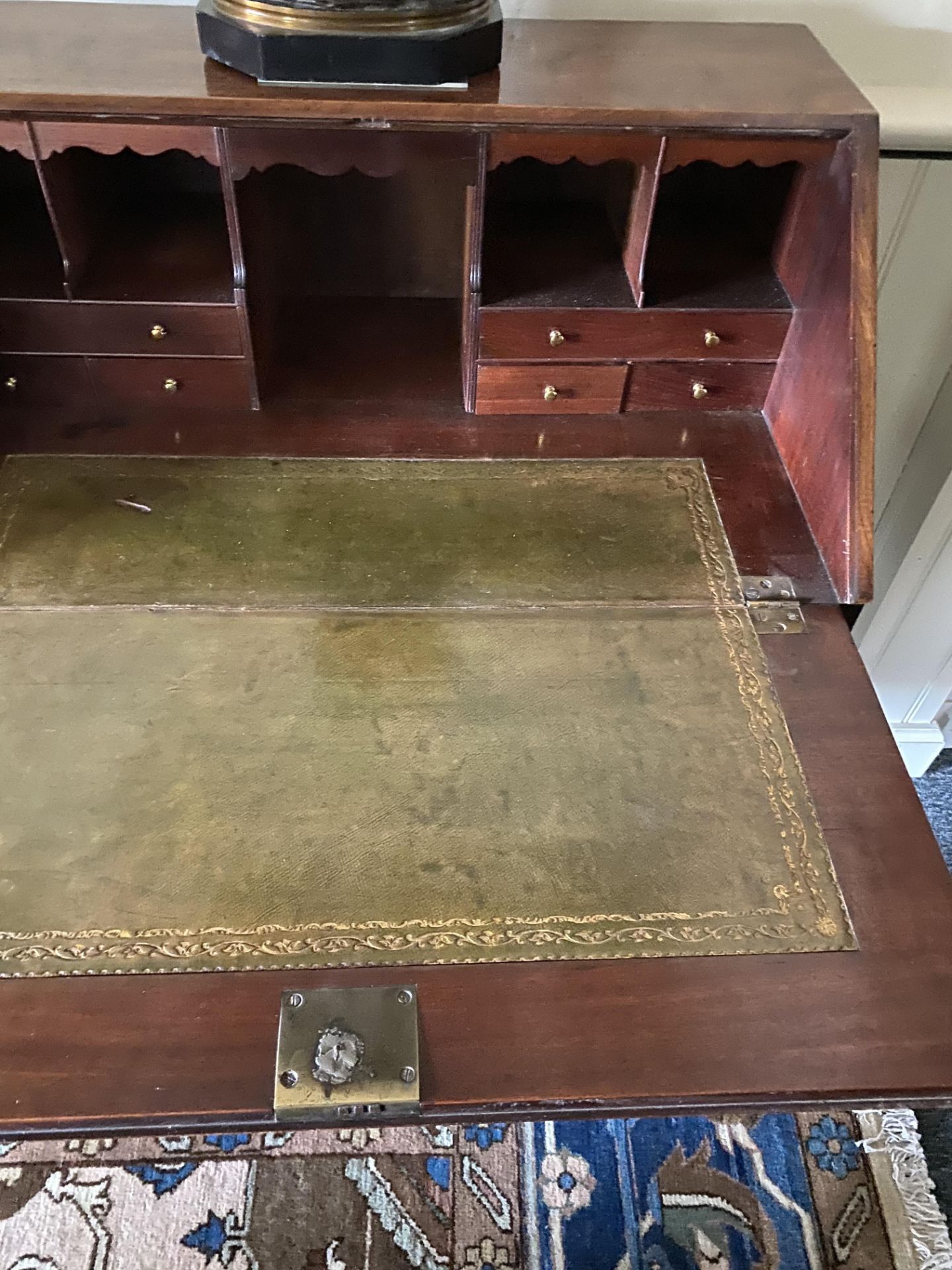 An early George III mahogany bureau on stand - Image 10 of 13