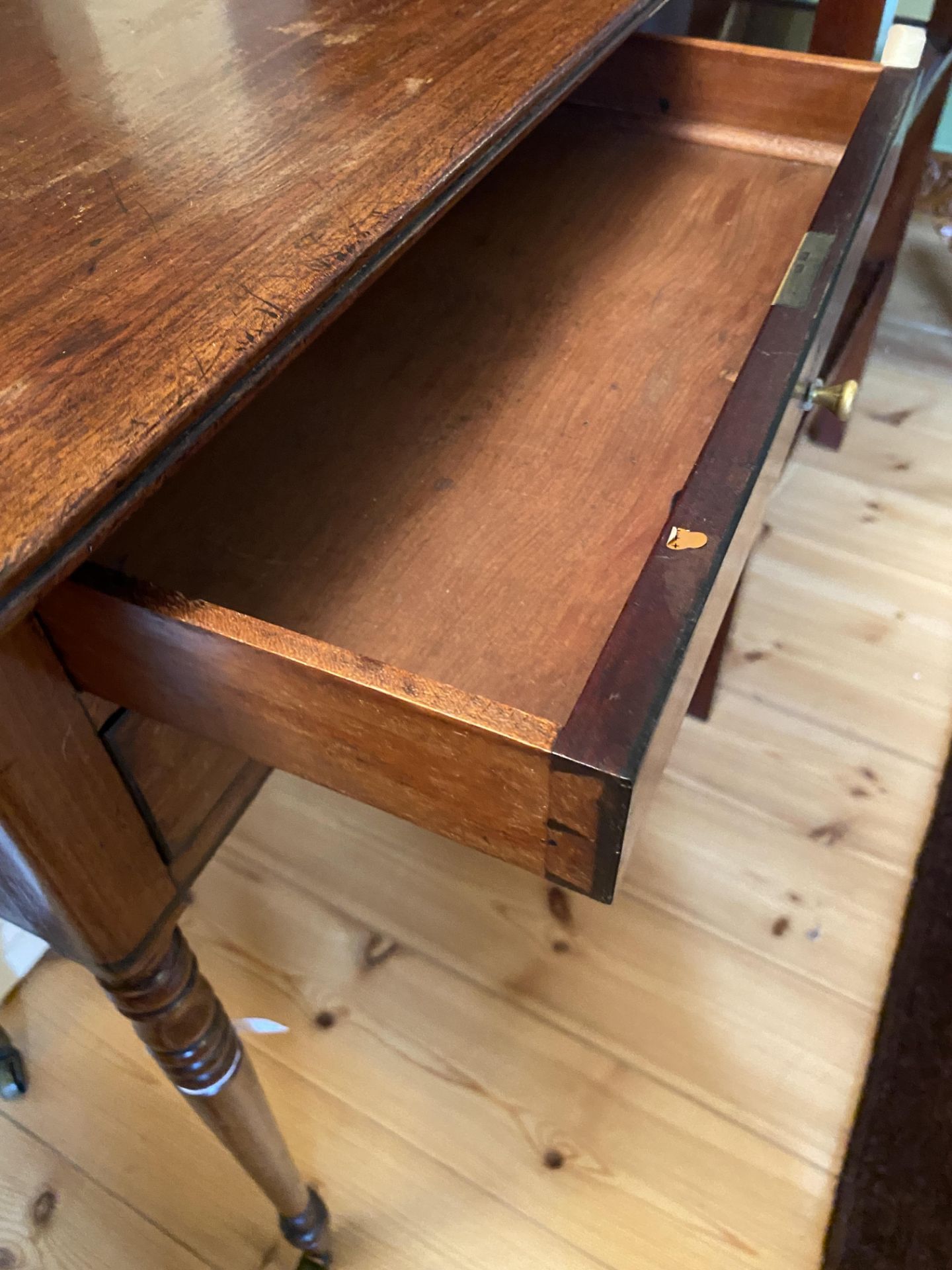 A Regency mahogany drop flap work table - Image 6 of 7