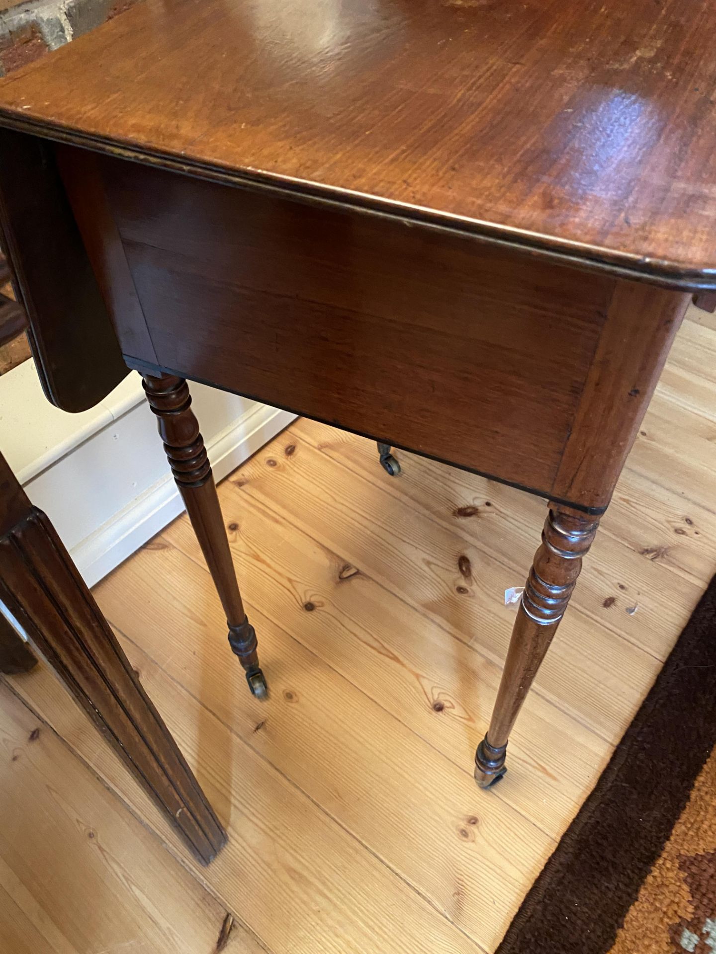 A Regency mahogany drop flap work table - Image 4 of 7