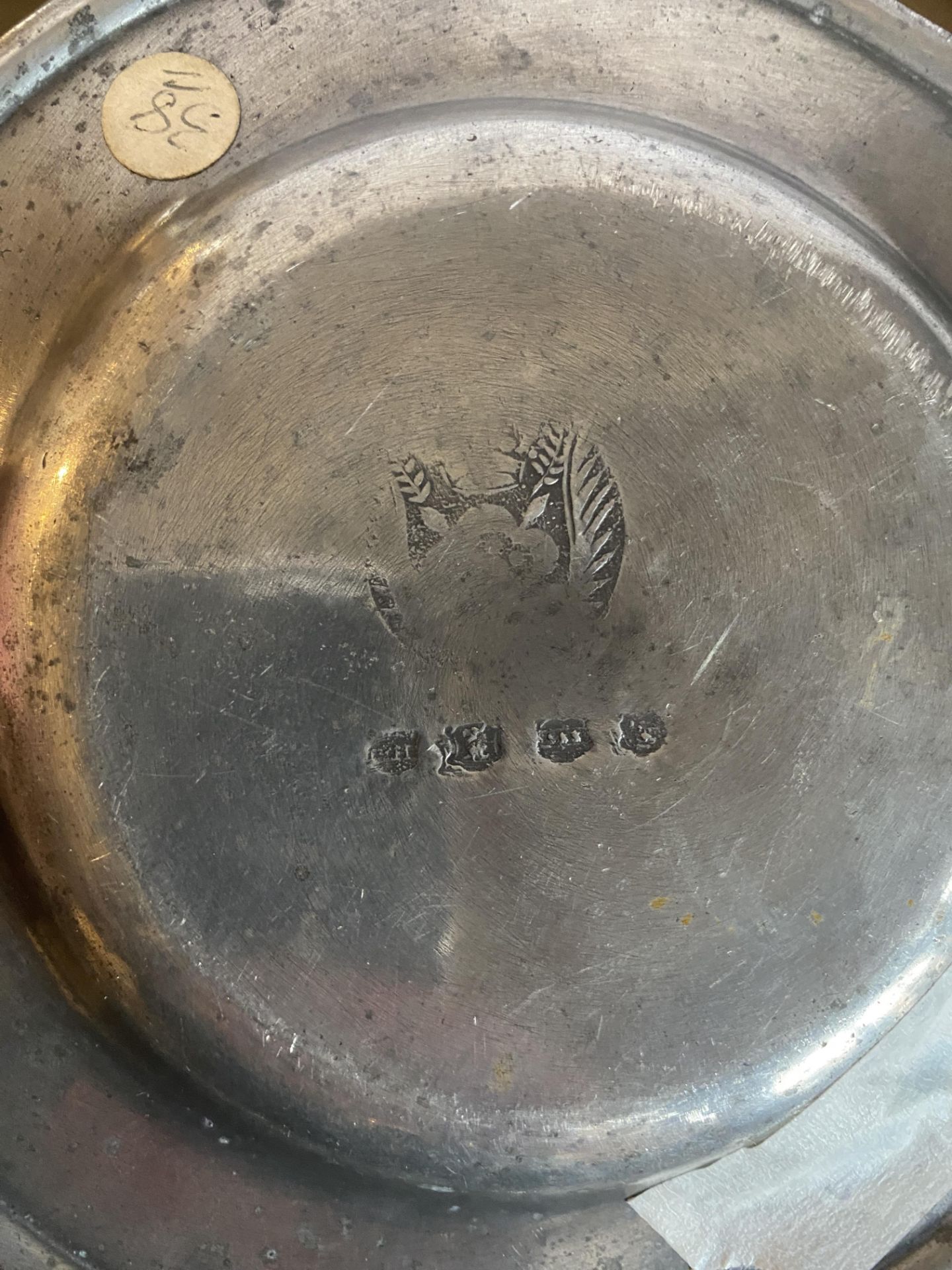 Ten 18th century pewter plates - Image 2 of 5