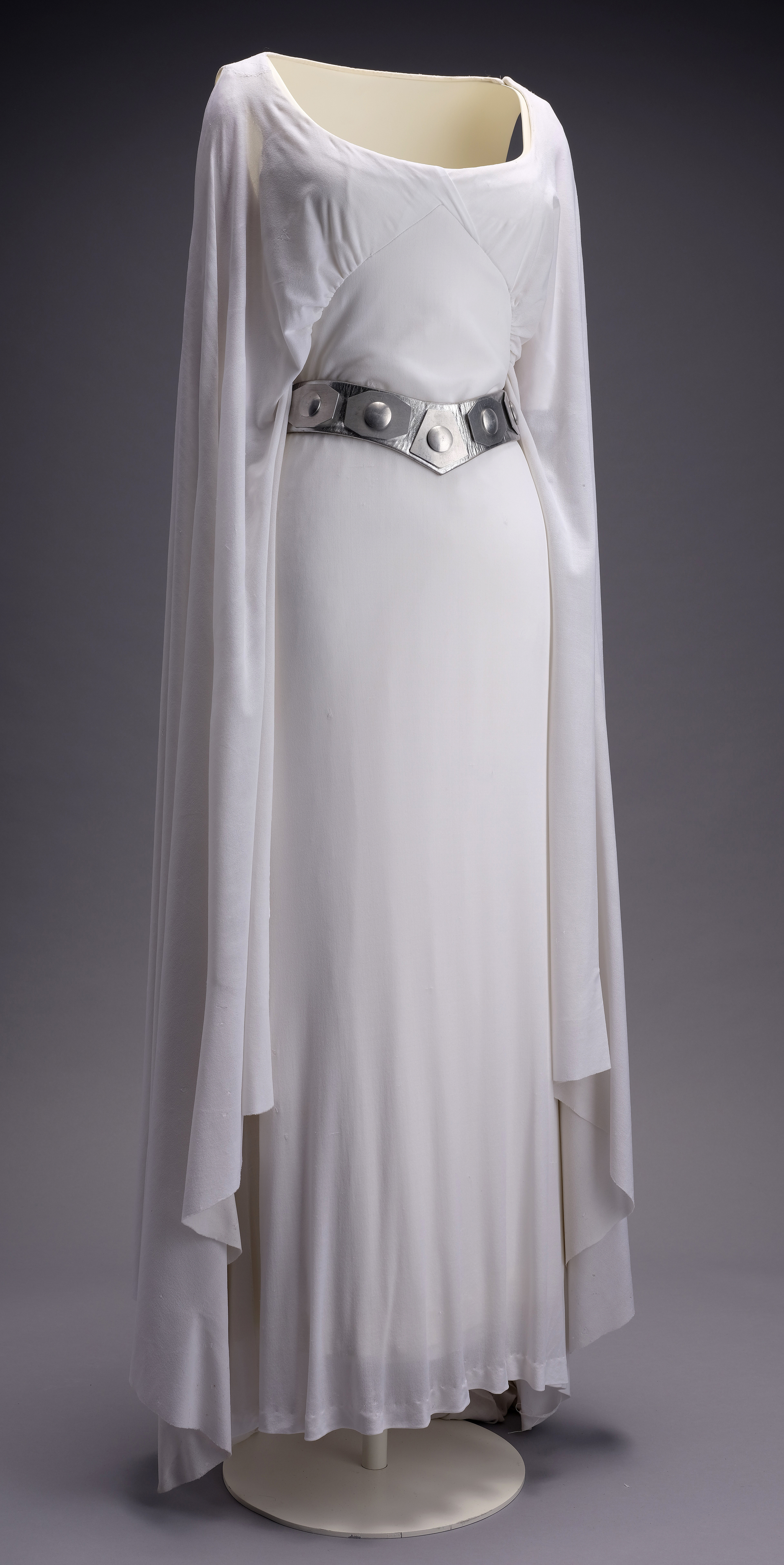 STAR WARS: A NEW HOPE (1977) - Princess Leia's (Carrie Fisher) Screen-Matched Ceremonial Dress - Image 15 of 39