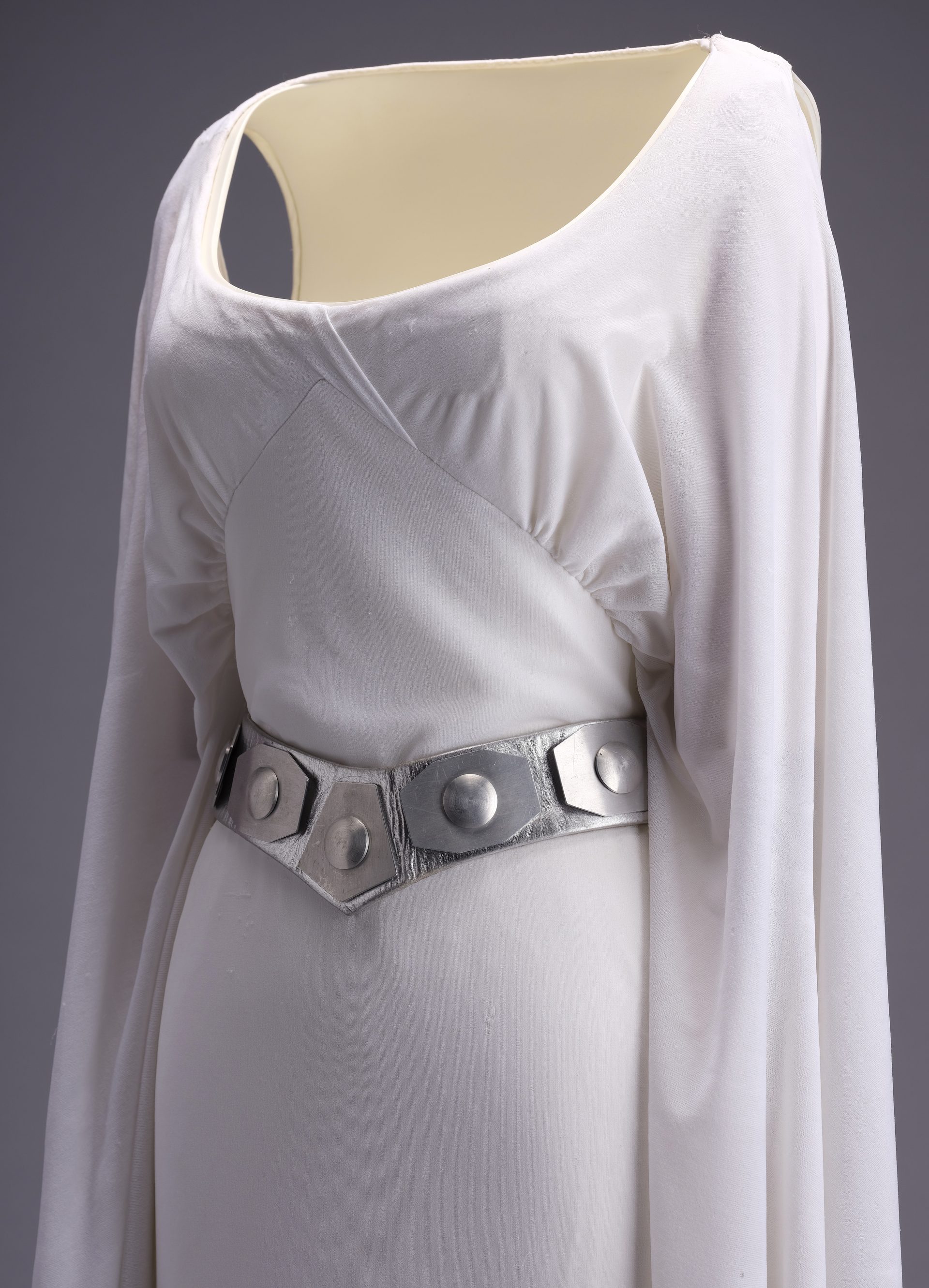 STAR WARS: A NEW HOPE (1977) - Princess Leia's (Carrie Fisher) Screen-Matched Ceremonial Dress - Image 26 of 39