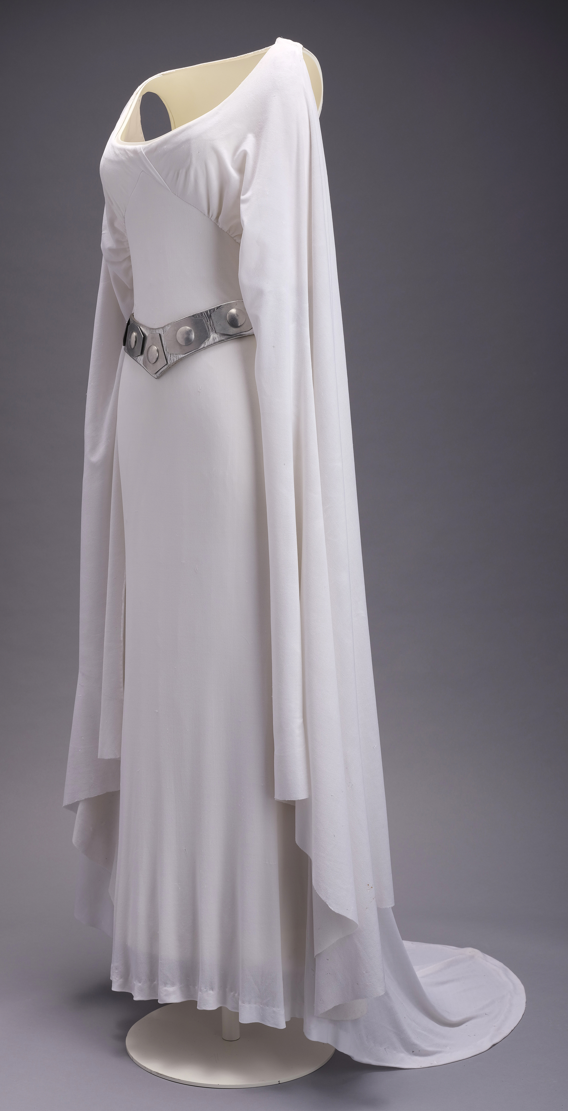 STAR WARS: A NEW HOPE (1977) - Princess Leia's (Carrie Fisher) Screen-Matched Ceremonial Dress - Image 9 of 39