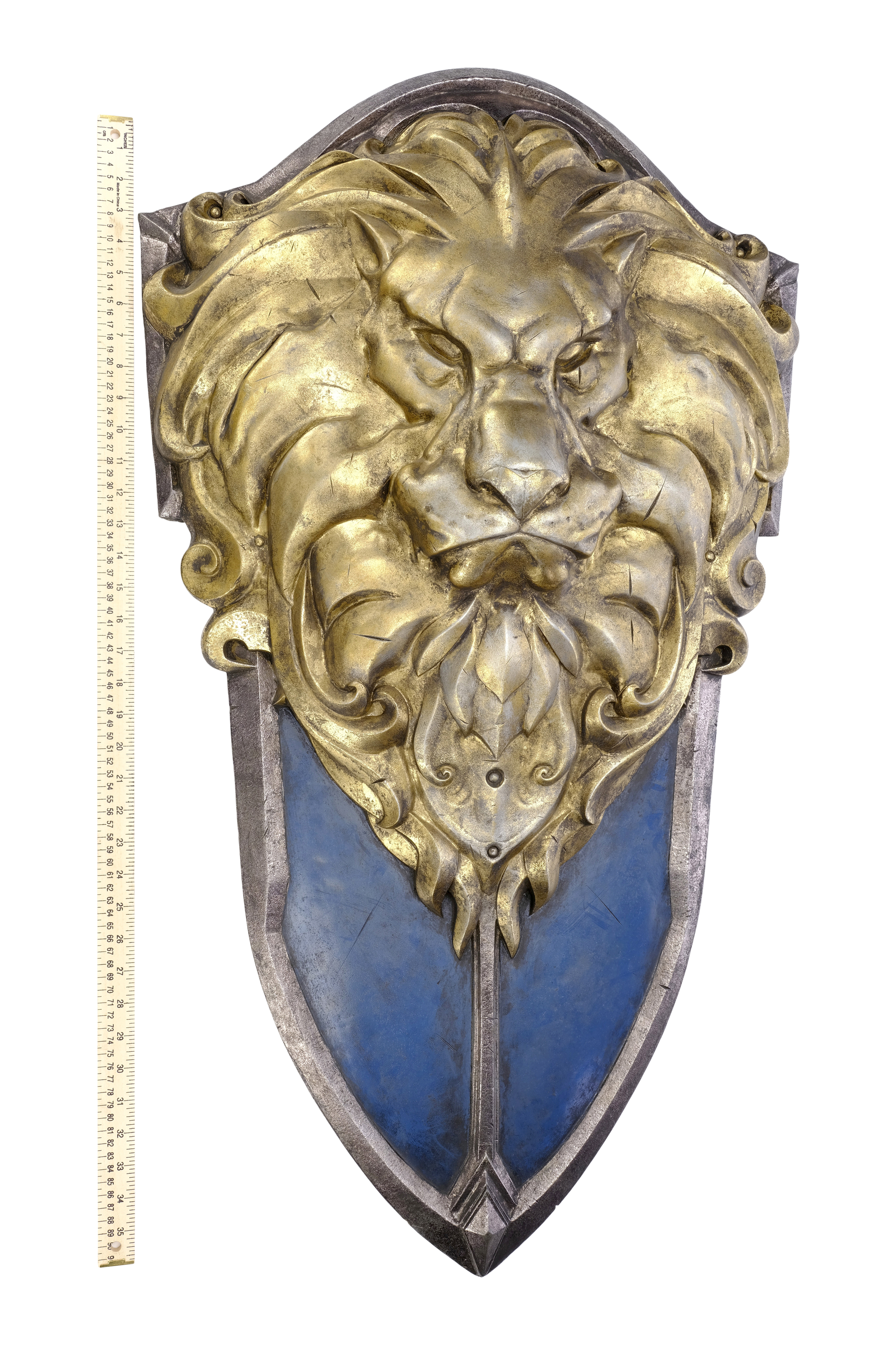 WARCRAFT (2016) - Alliance Gold Lion Shield - Image 4 of 5