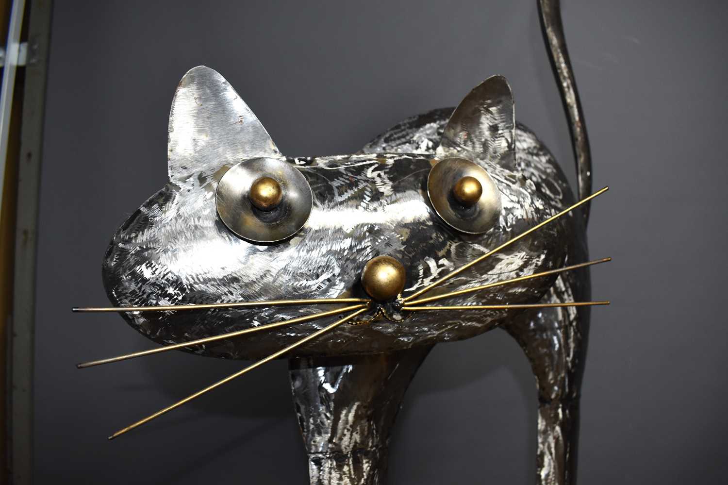 A large steel and mixed metal sculpture of a cat, apparently unsigned, 119cm high. - Image 2 of 3