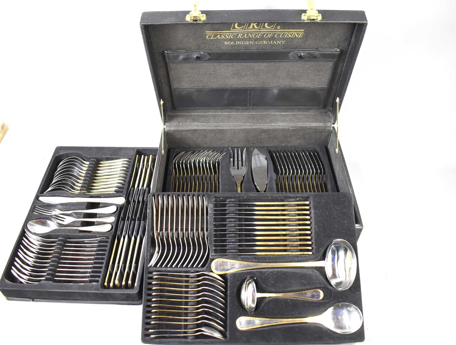 A vintage German boxed canteen set by CRC Classic Range Of Cuisine, Solingen, Germany, comprising - Image 2 of 2