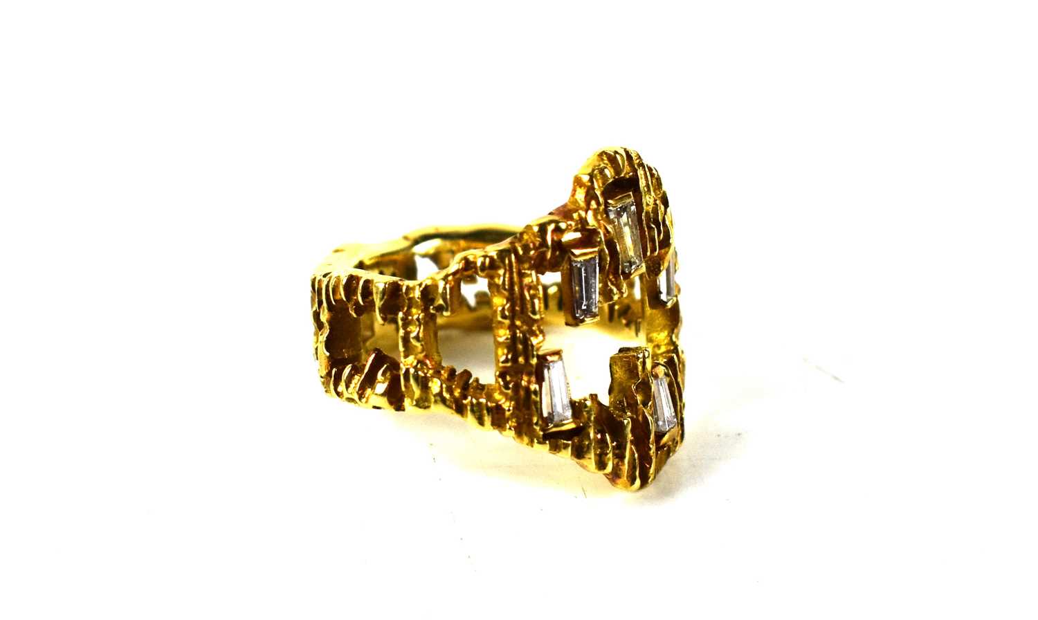 An 18ct gold and diamond brutalist dress ring in the manner of Kutchinsky, the openwork branch - Image 3 of 6