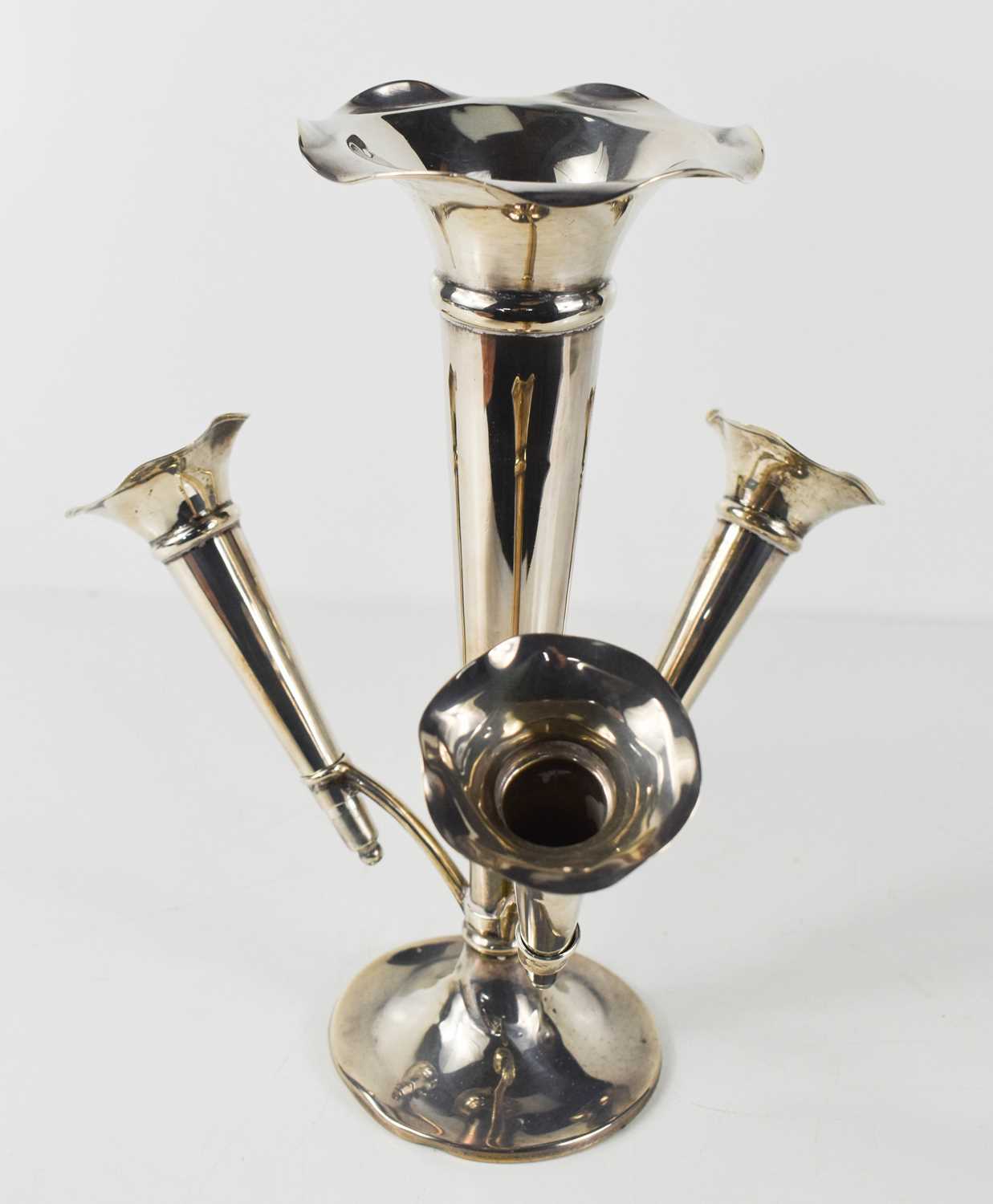 A silver epergne, with central flared trumpet vase, with fluted rim, surounded by three smaller - Image 2 of 3