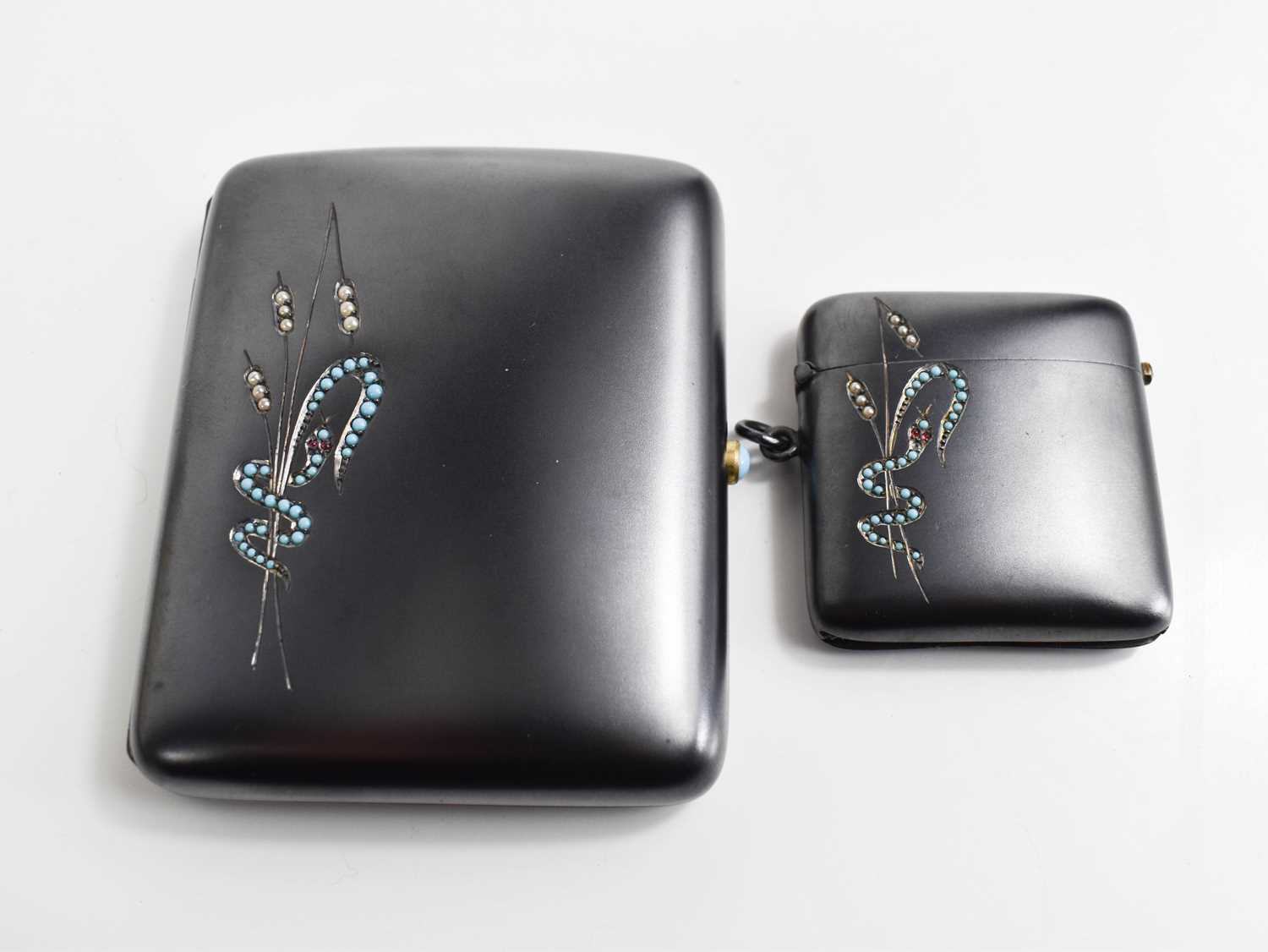 An early 20th century gun metal, turquoise and seed pearl cigarette case with matching vesta case, - Image 5 of 6