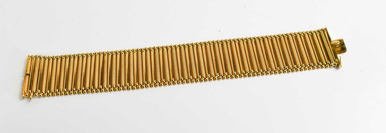 An 18ct gold bar link bracelet, plain links interspersed with machine engraved decoration, slide - Image 4 of 4