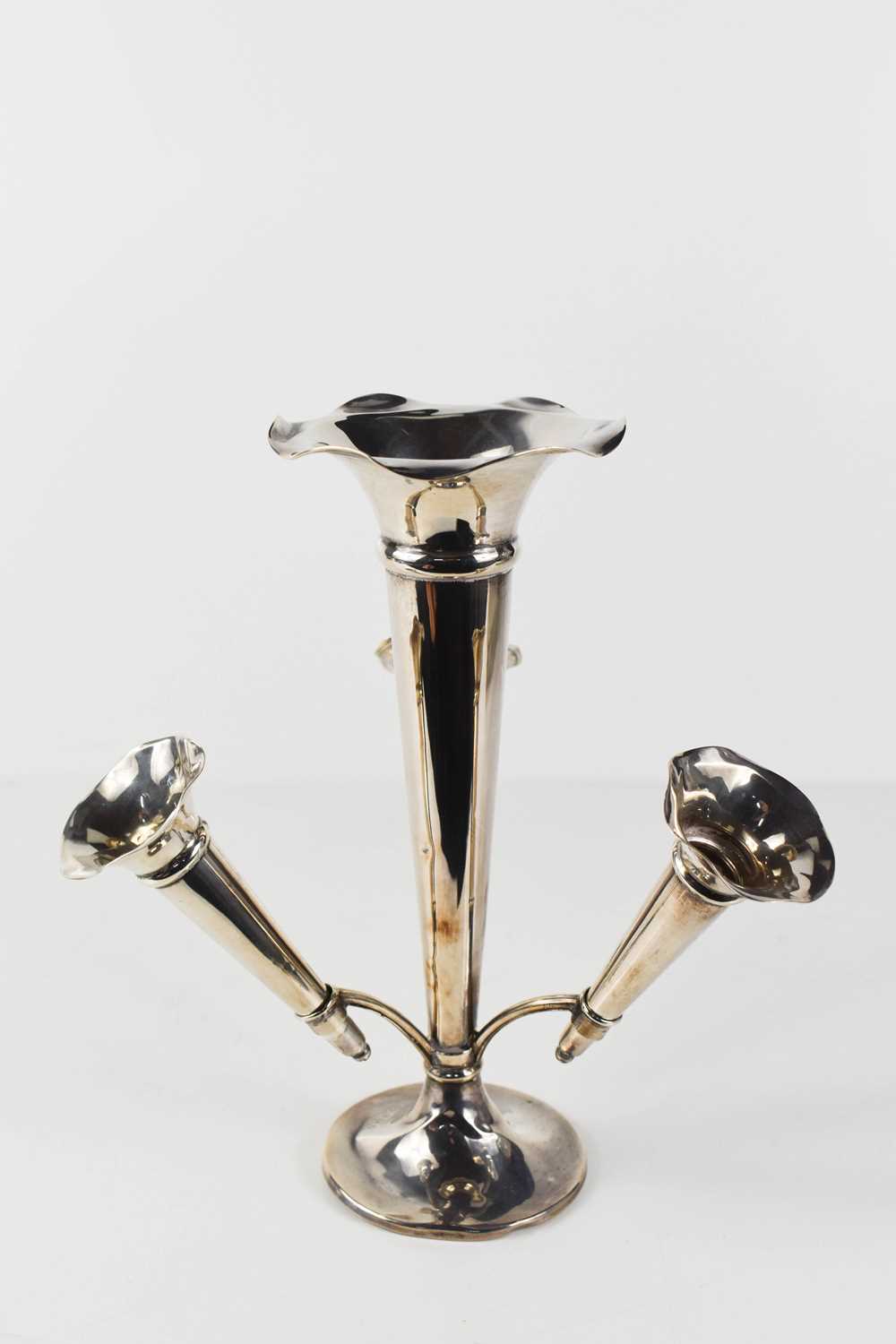 A silver epergne, with central flared trumpet vase, with fluted rim, surounded by three smaller - Image 3 of 3