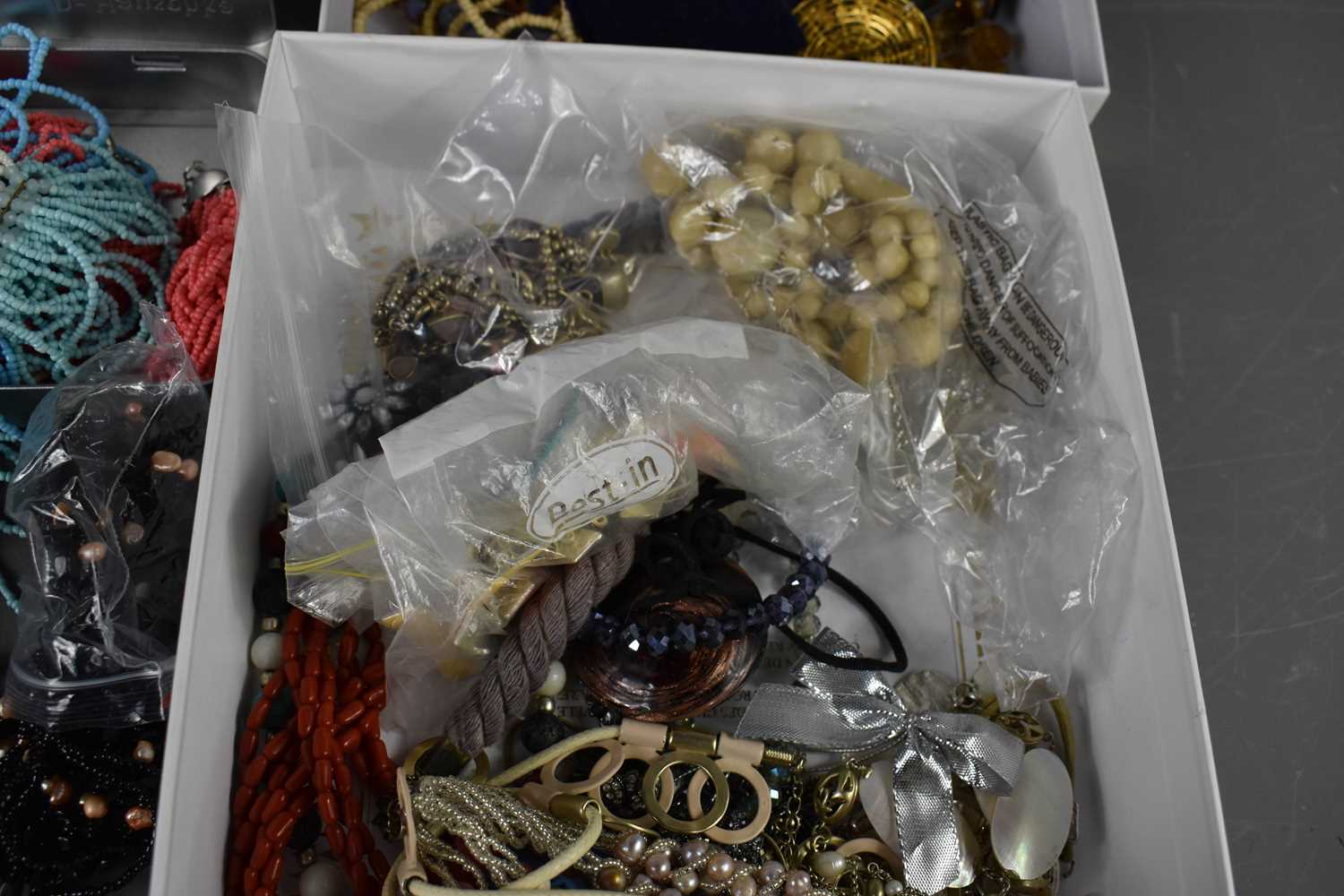 A large selection of jewellery to include necklaces, brooches, bracelets, bangles, some silver, - Image 3 of 7