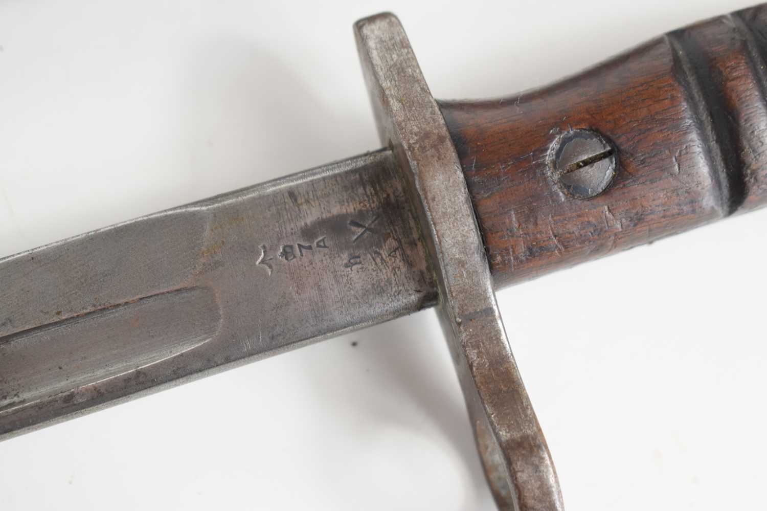 A British Pattern 1913 bayonet, the blade marked 1913 Remington, the other side with broad arrow - Image 3 of 4