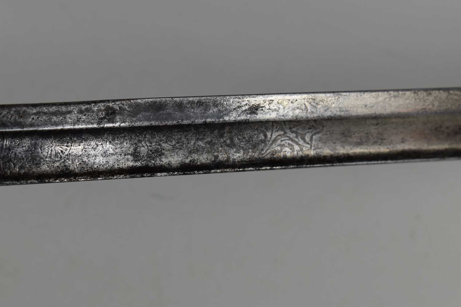 An early 20th century Royal Artillery officer's sword, pattern 1821, 87cm single edge blade etched - Image 11 of 15