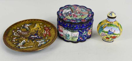 A Chinese enamel snuff bottle, depicting three boys playing with a frog on one side and a peach on