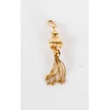 A 9ct gold pendant of tassle form, 1.7g.