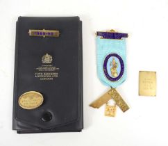 Masonic Interest: A 15ct gold jewel on ribbon, Temple Fortune Lodge, engraved verso "presented to W.