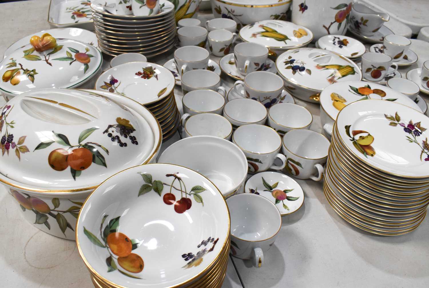 A Royal Worcester part dinner service in the Evesham pattern comprising, twelve dinner plates and - Image 3 of 3