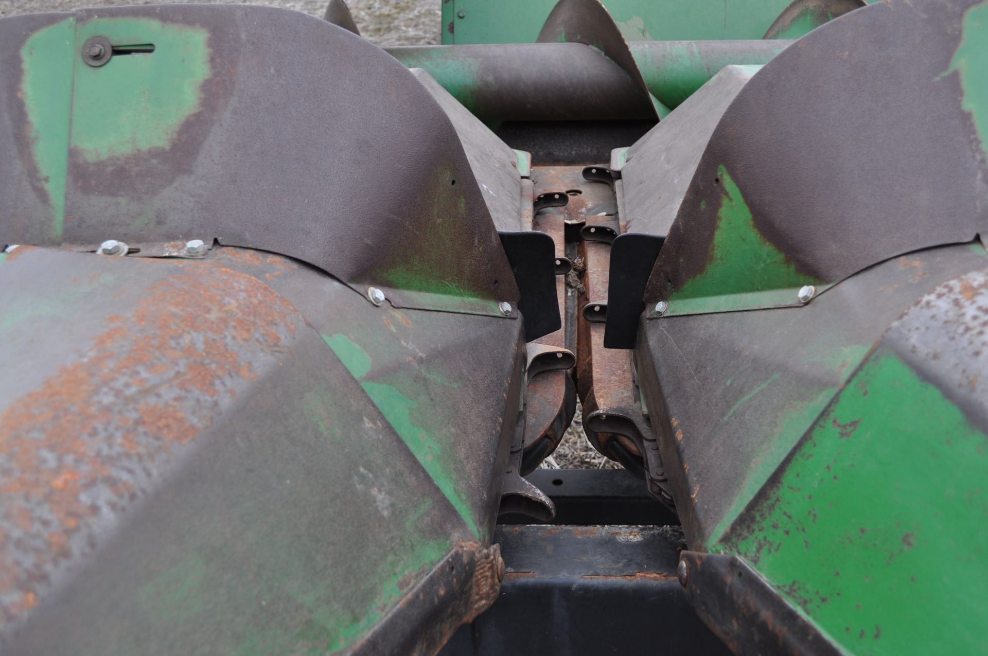 John Deere 643 corn head - Image 4 of 14