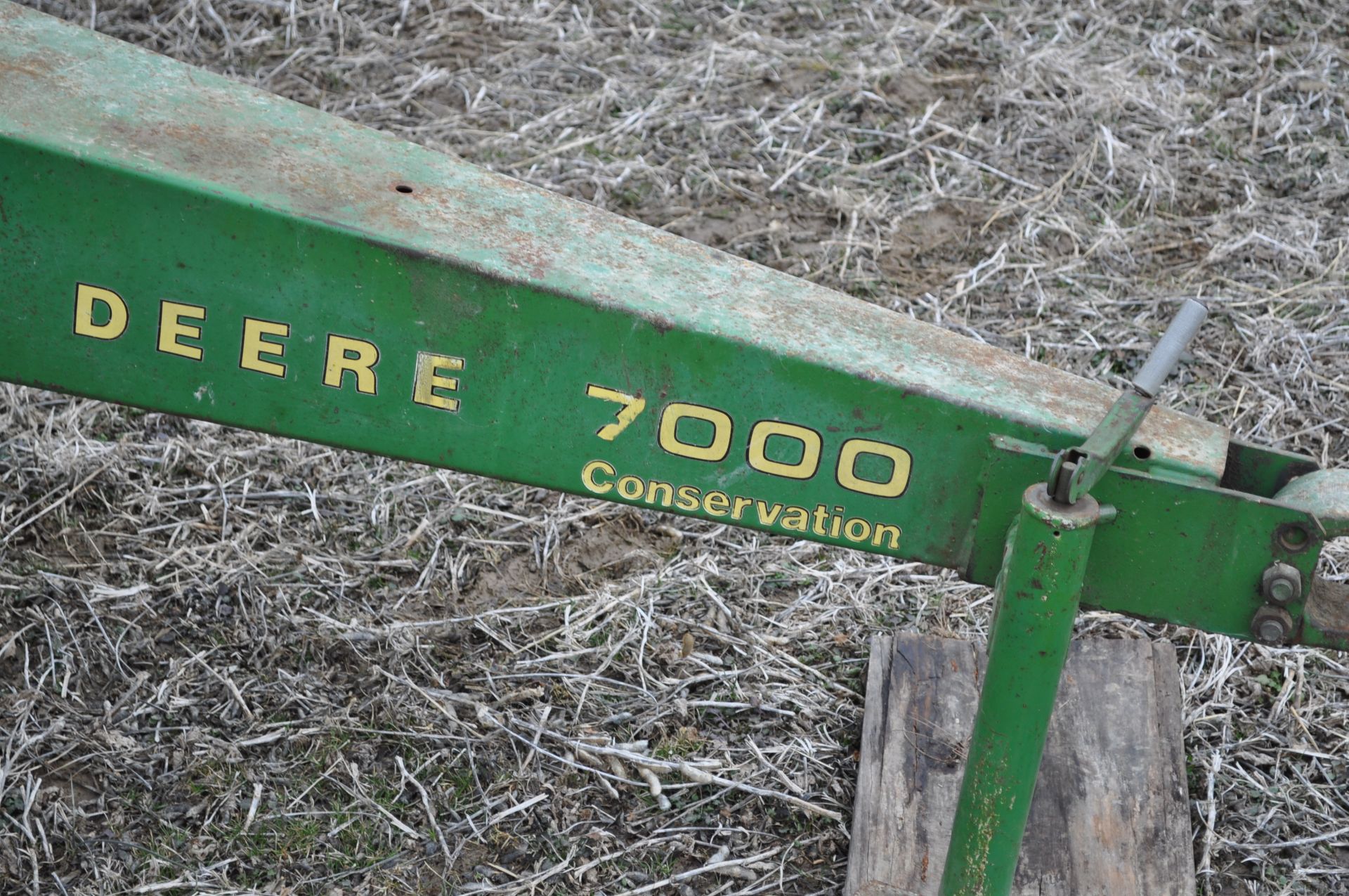 John Deere 7000 6x30’ planter - Image 5 of 15