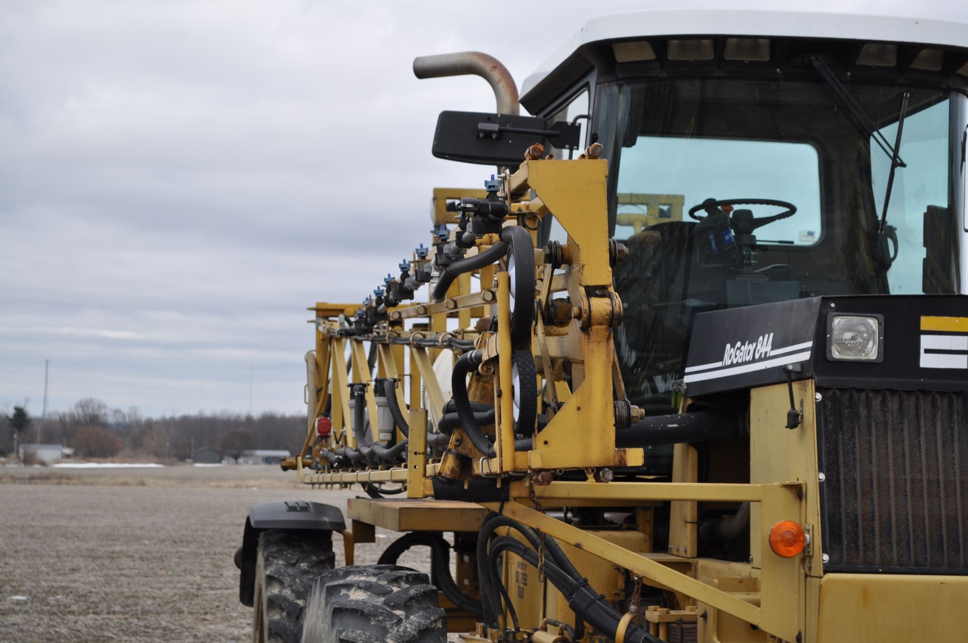 Rogator 844 sprayer - Image 31 of 52