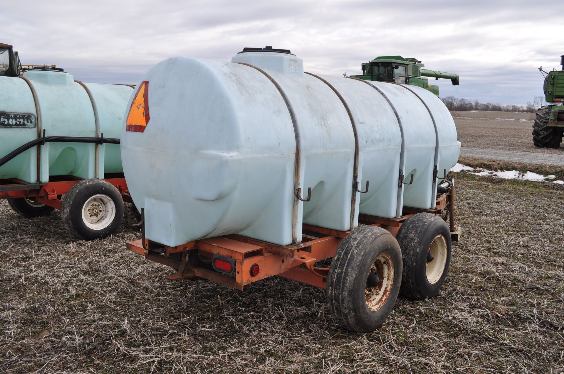 Clark 1000 gal liquid pup trailer w/ pump, tandem axle - Image 3 of 10