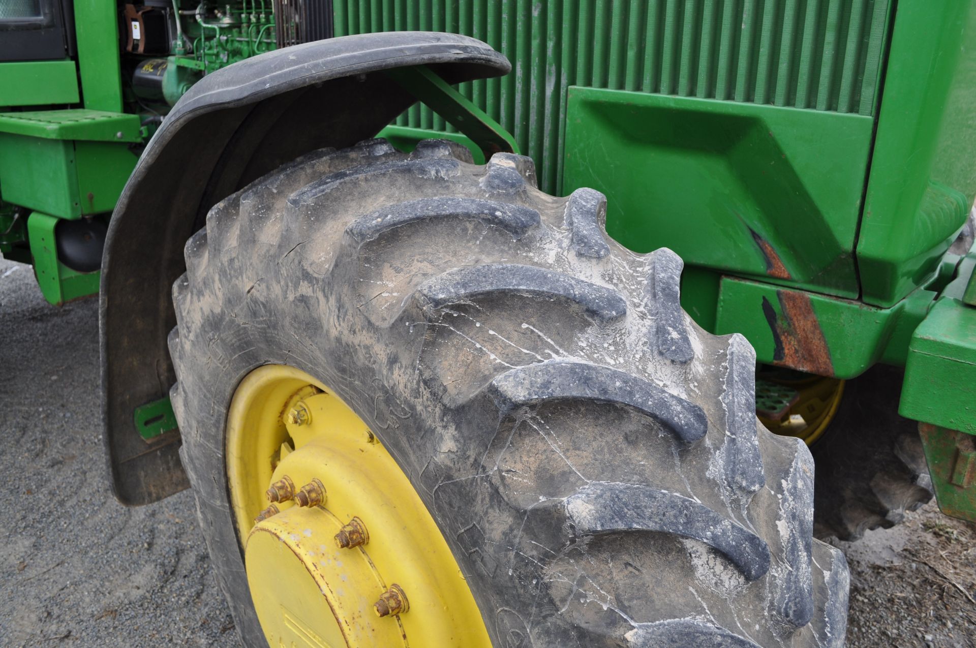 John Deere 4850 tractor - Image 7 of 27